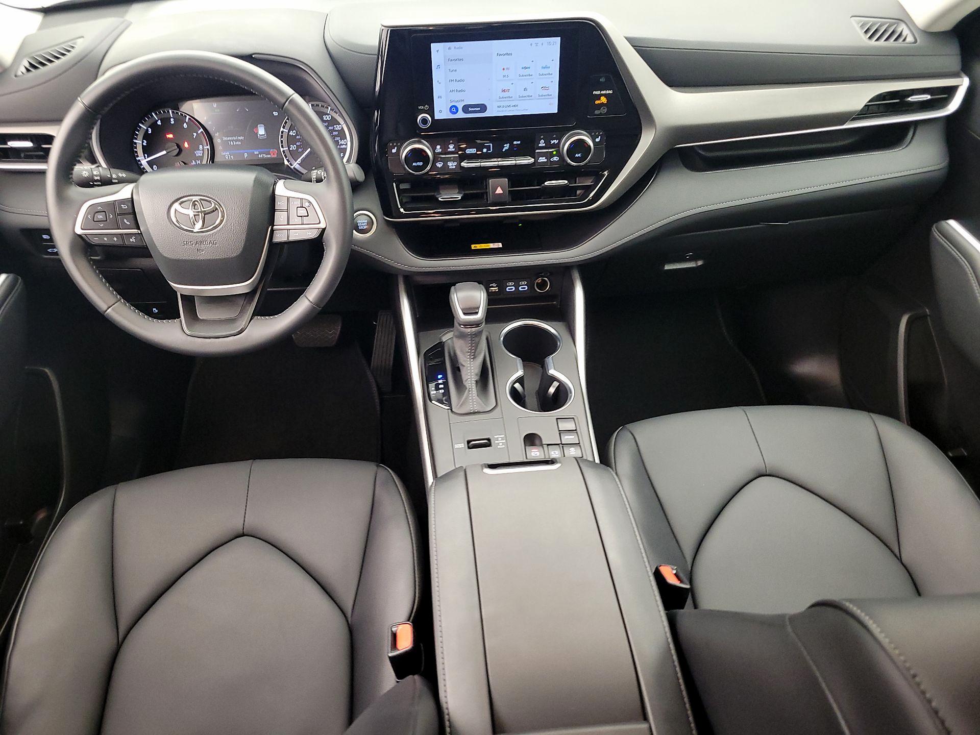 Thumbnail: 2025 Toyota Highlander - 9