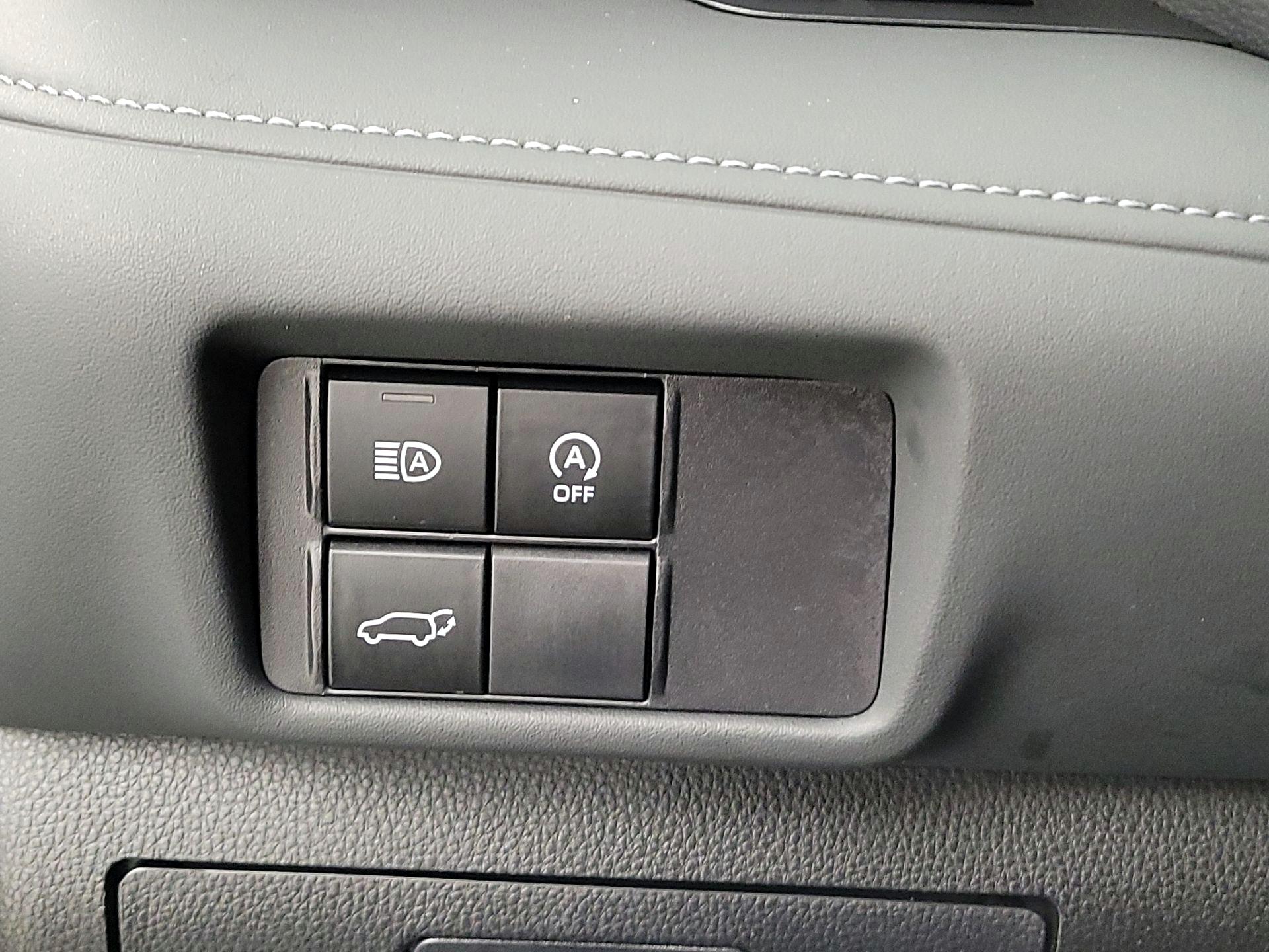 Thumbnail: 2025 Toyota Highlander - 13