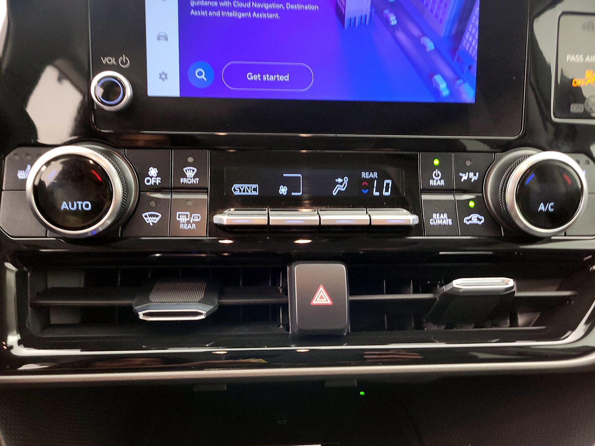 Thumbnail: 2025 Toyota Highlander - 16