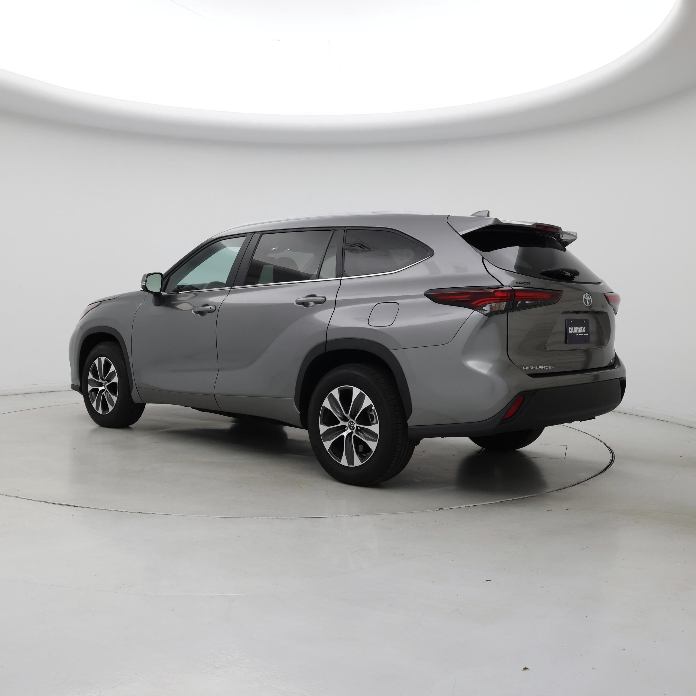 Thumbnail: 2025 Toyota Highlander - 2