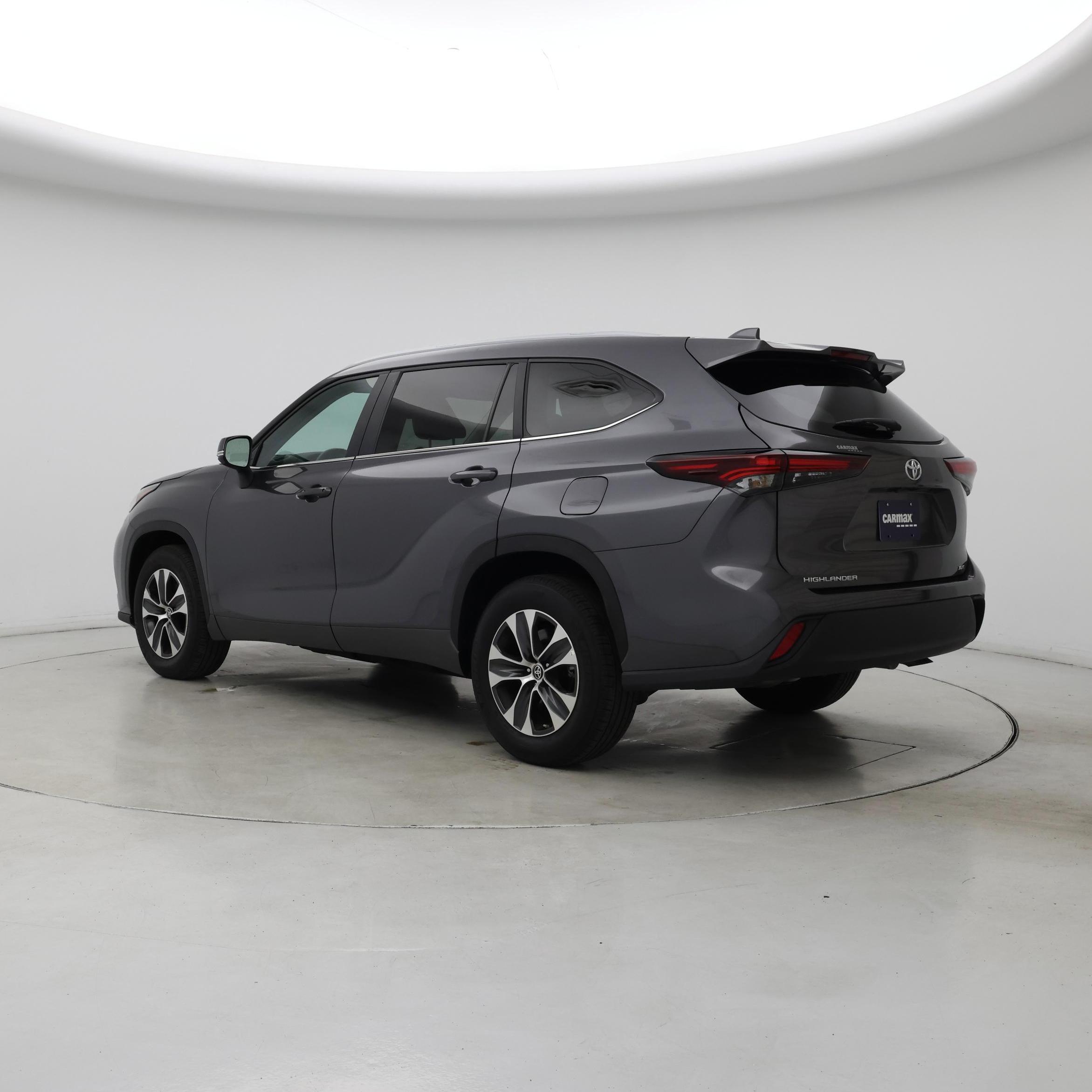 Thumbnail: 2025 Toyota Highlander - 2