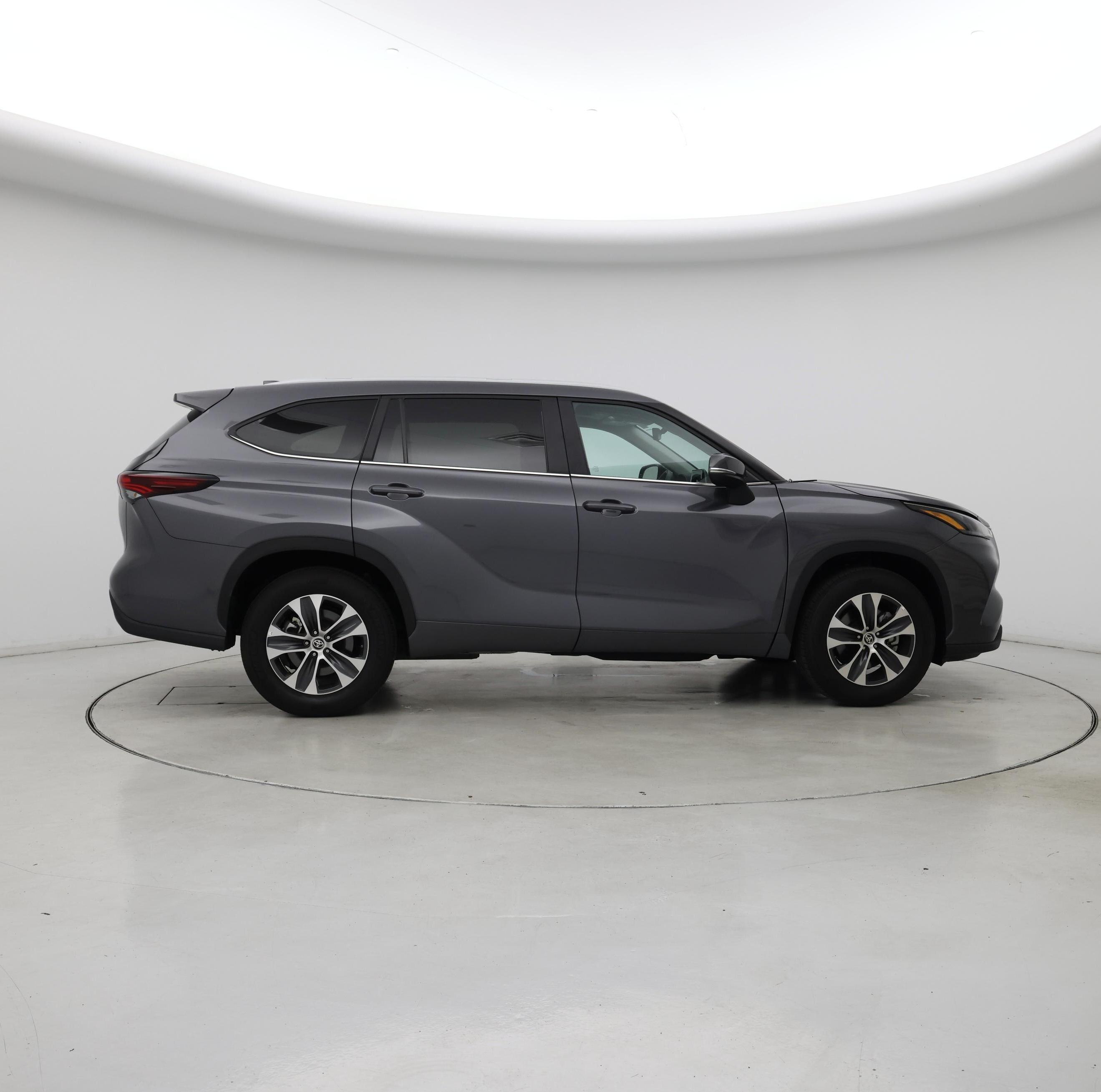 Thumbnail: 2025 Toyota Highlander - 7