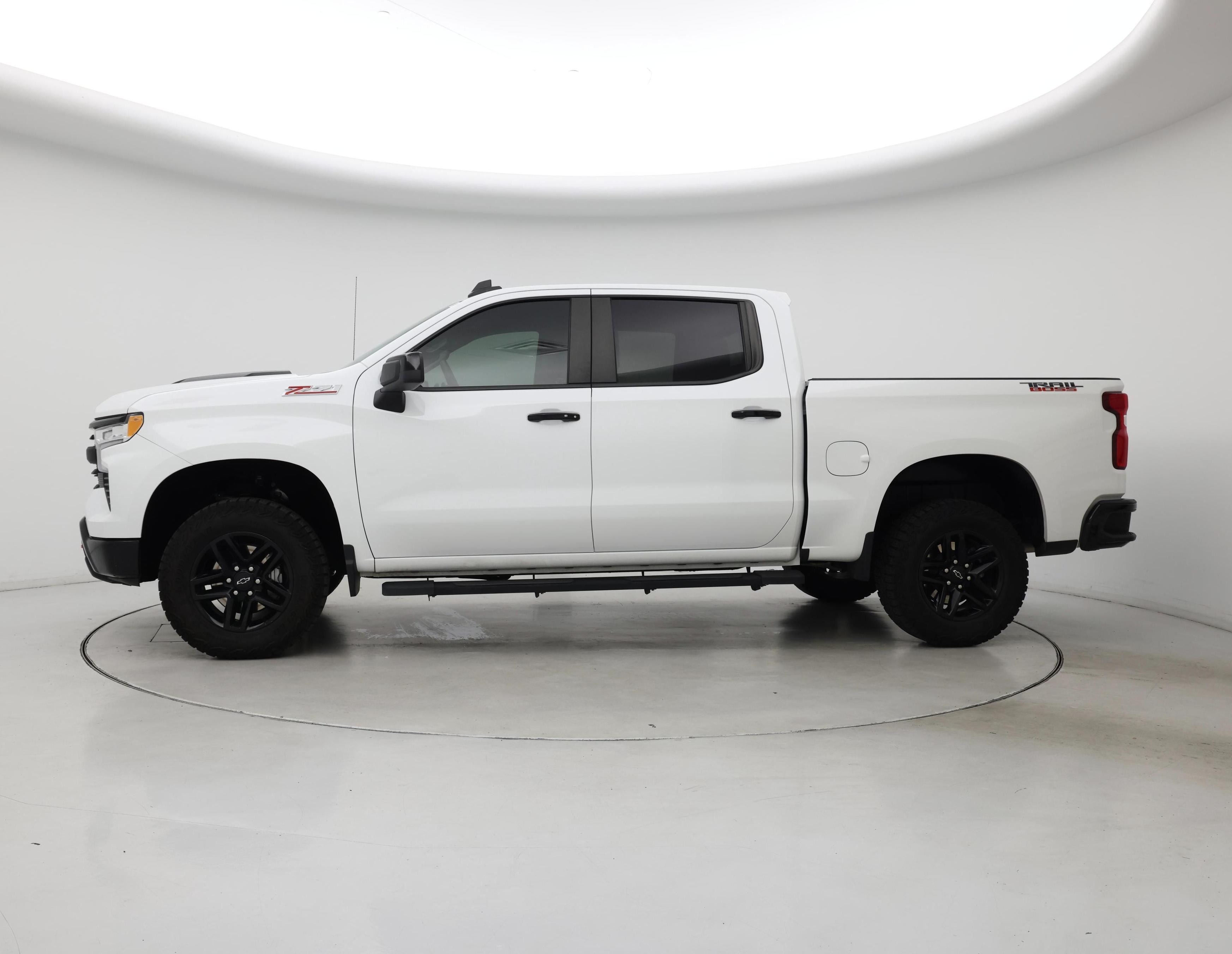 Thumbnail: 2024 Chevrolet Silverado 1500 - 3