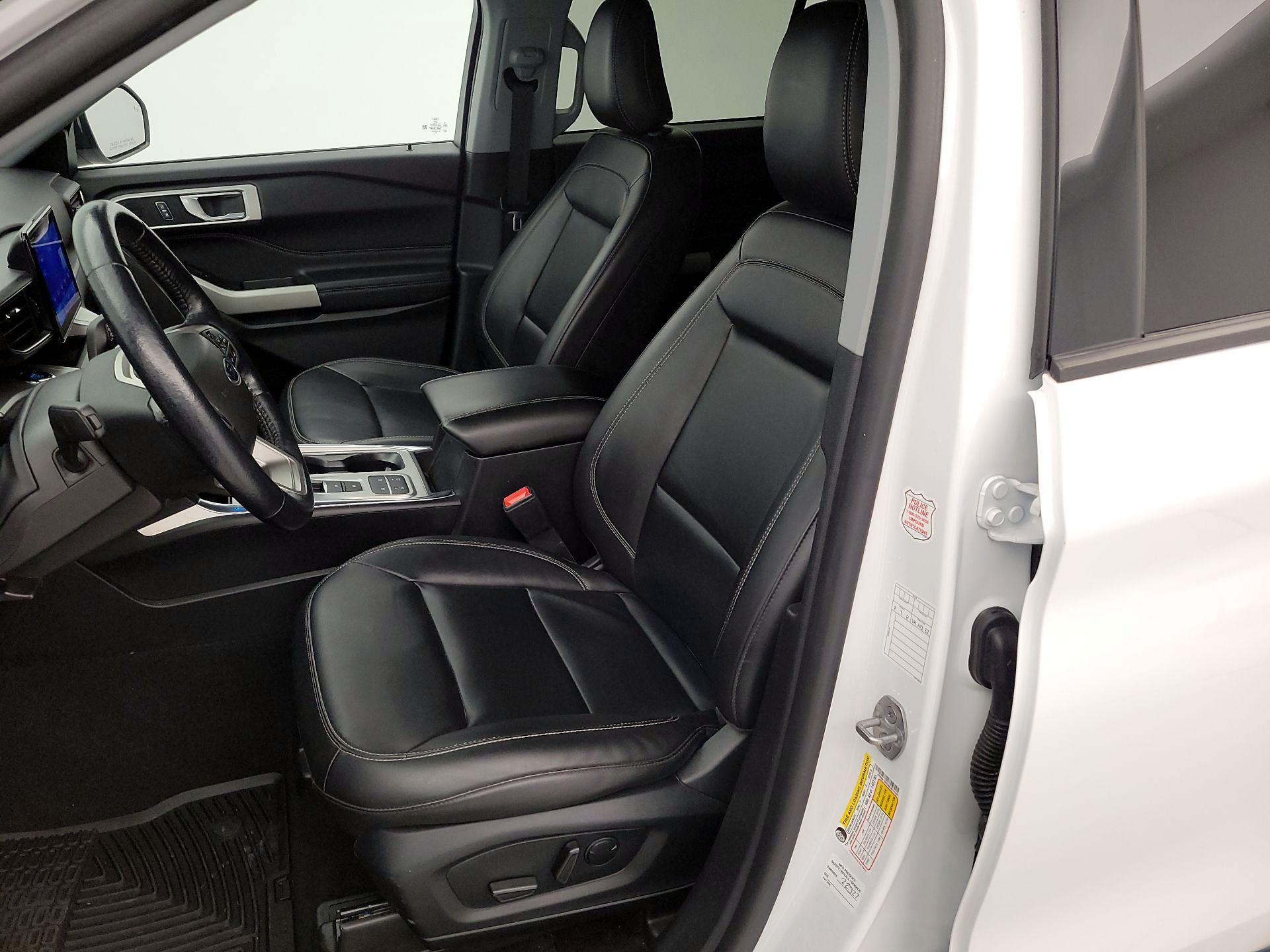 Thumbnail: 2022 Ford Explorer - 11