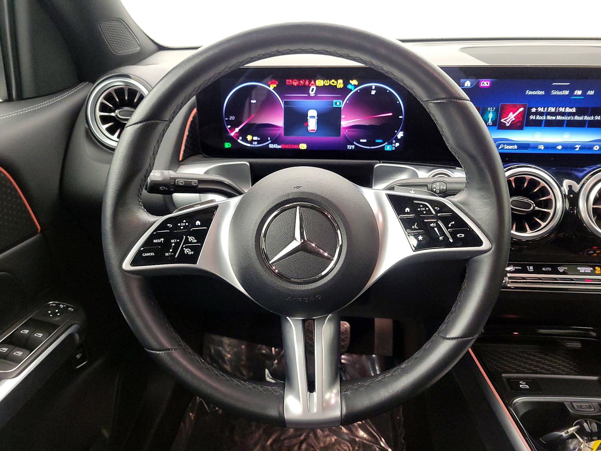 Thumbnail: 2024 Mercedes-Benz GLB - 10