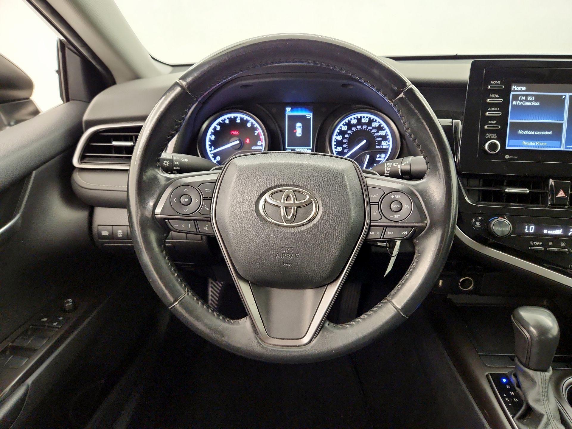 Thumbnail: 2022 Toyota Camry - 10