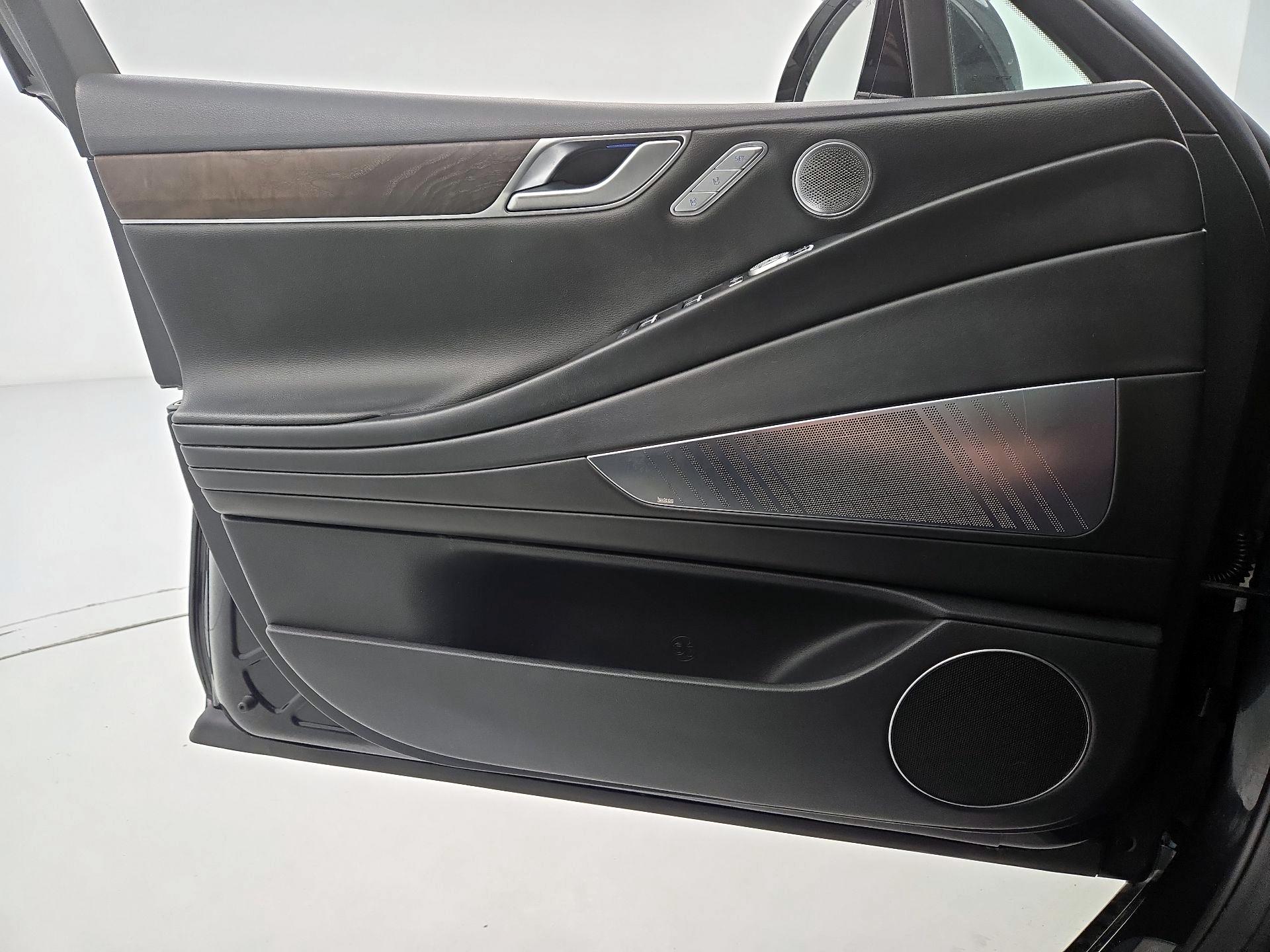 Thumbnail: 2021 Genesis G80 - 12