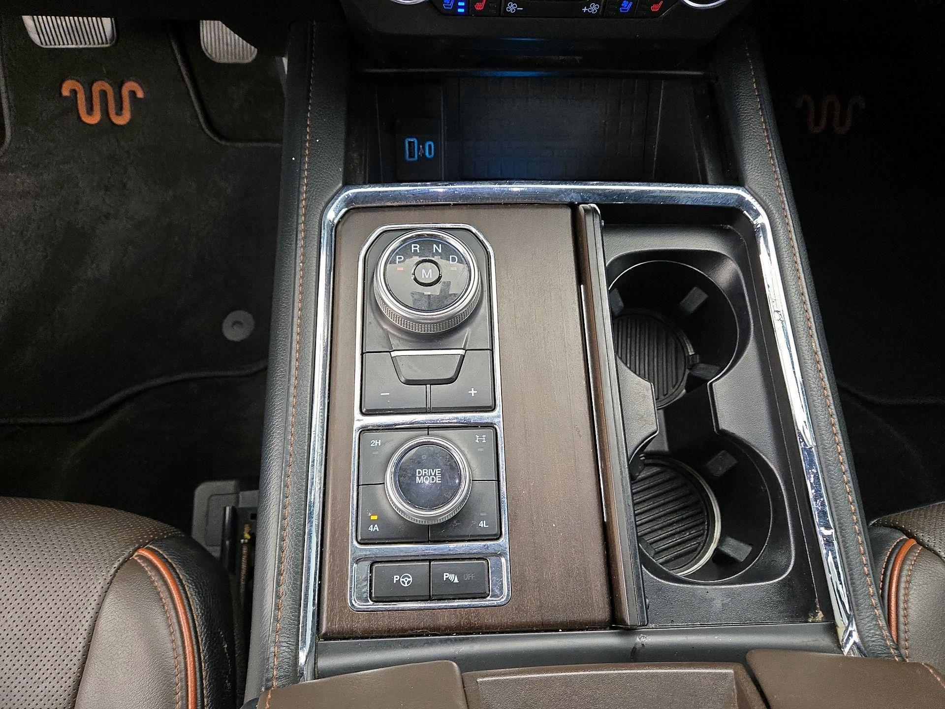 Thumbnail: 2020 Ford Expedition - 18