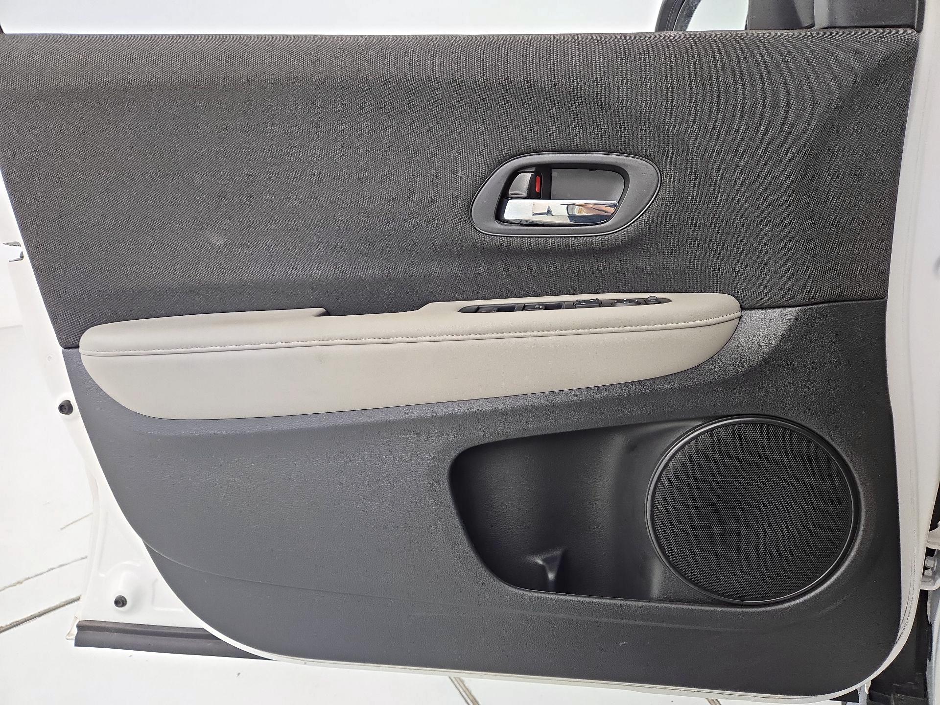 Thumbnail: 2022 Honda HR-V - 12