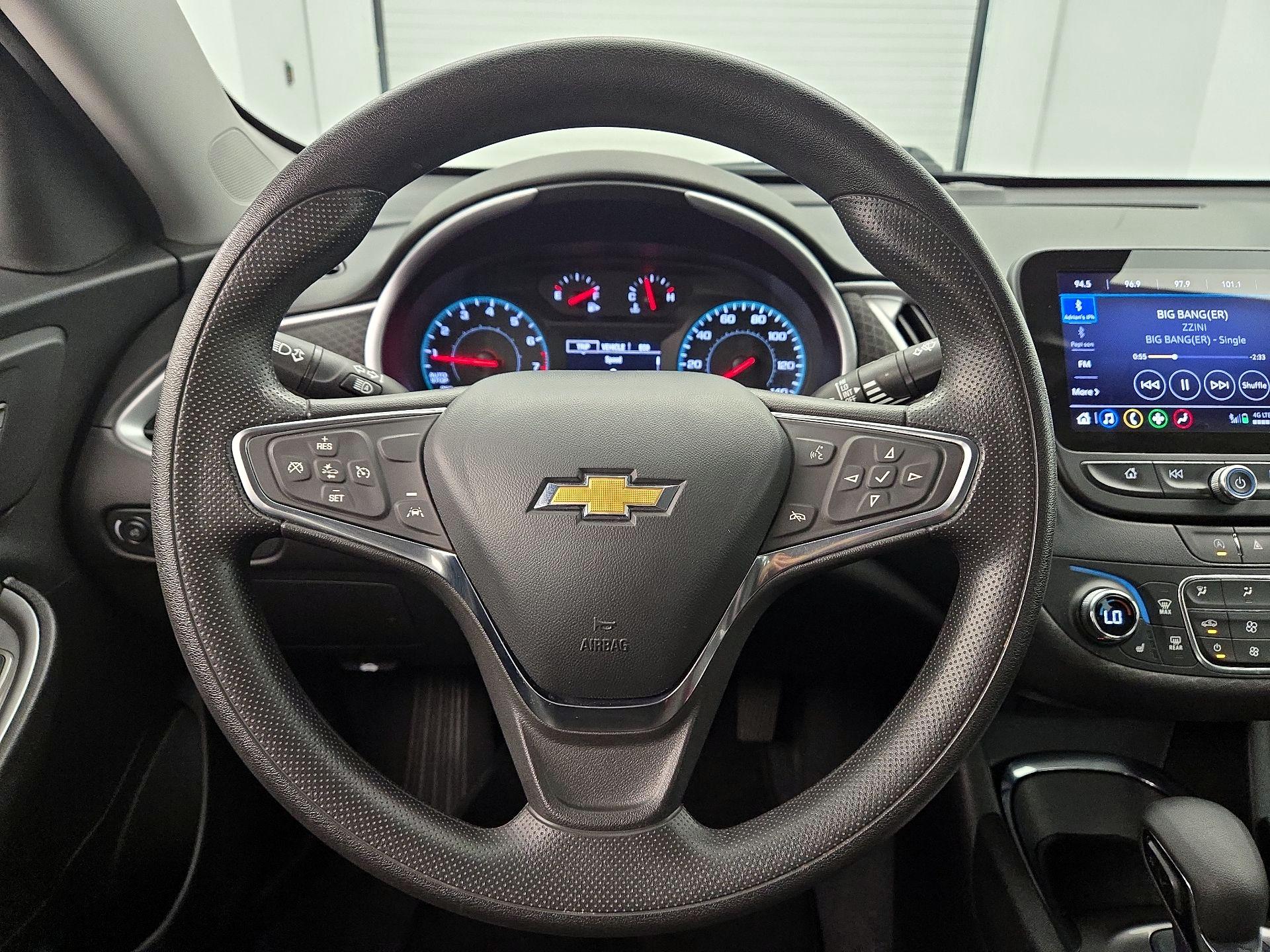 Thumbnail: 2023 Chevrolet Malibu - 10