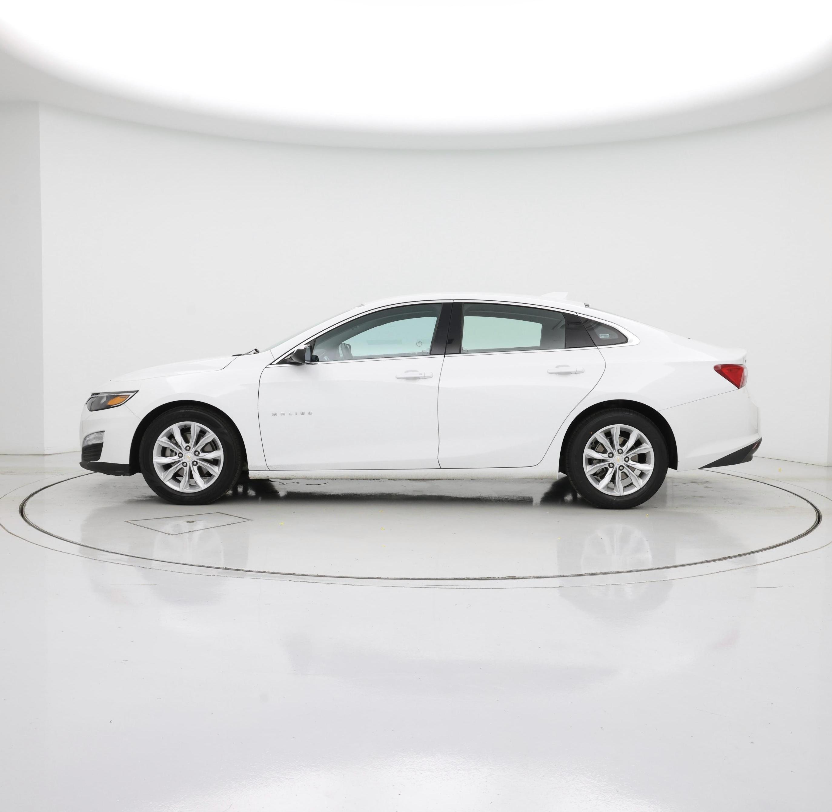 Thumbnail: 2023 Chevrolet Malibu - 3