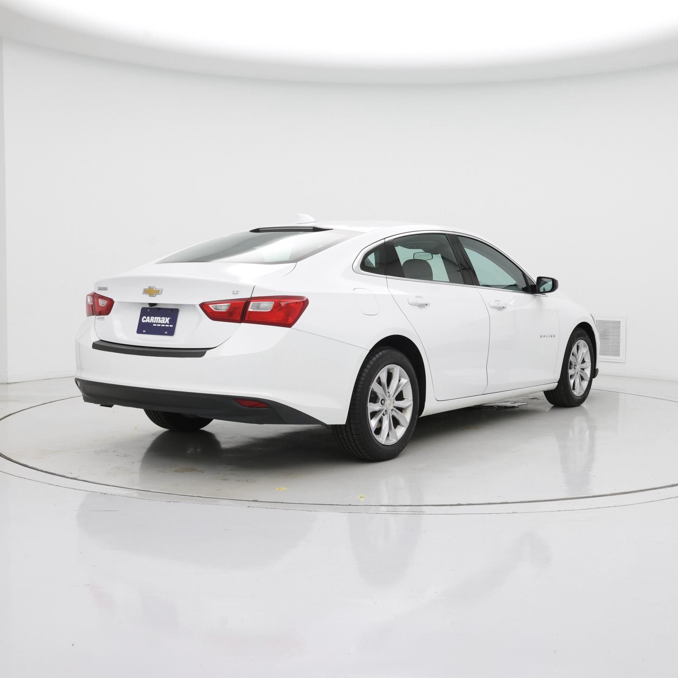 Thumbnail: 2023 Chevrolet Malibu - 8