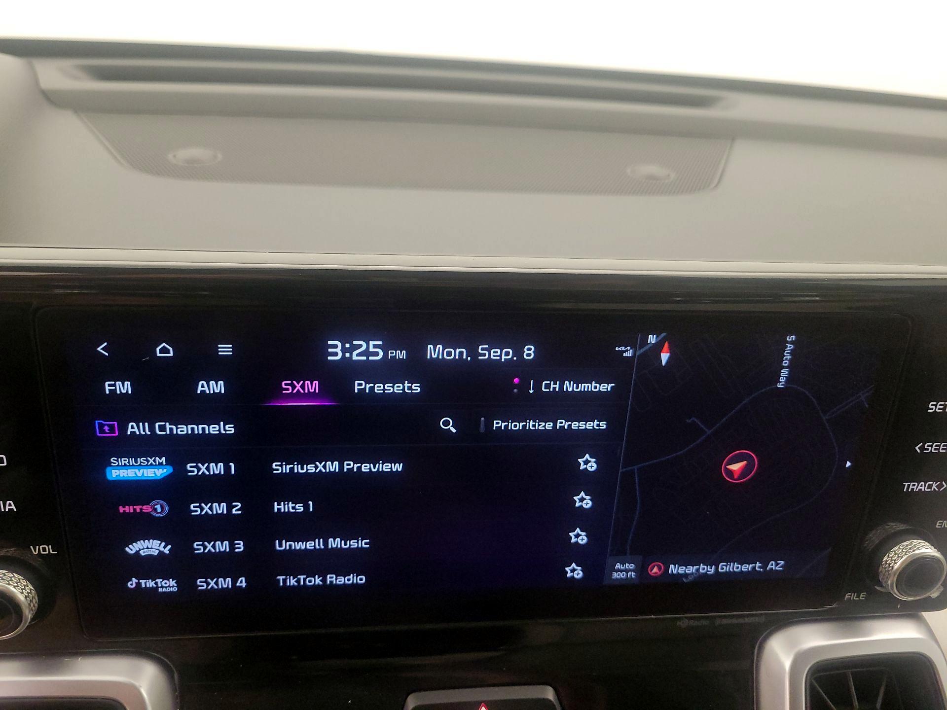 Thumbnail: 2023 Kia Sorento - 16