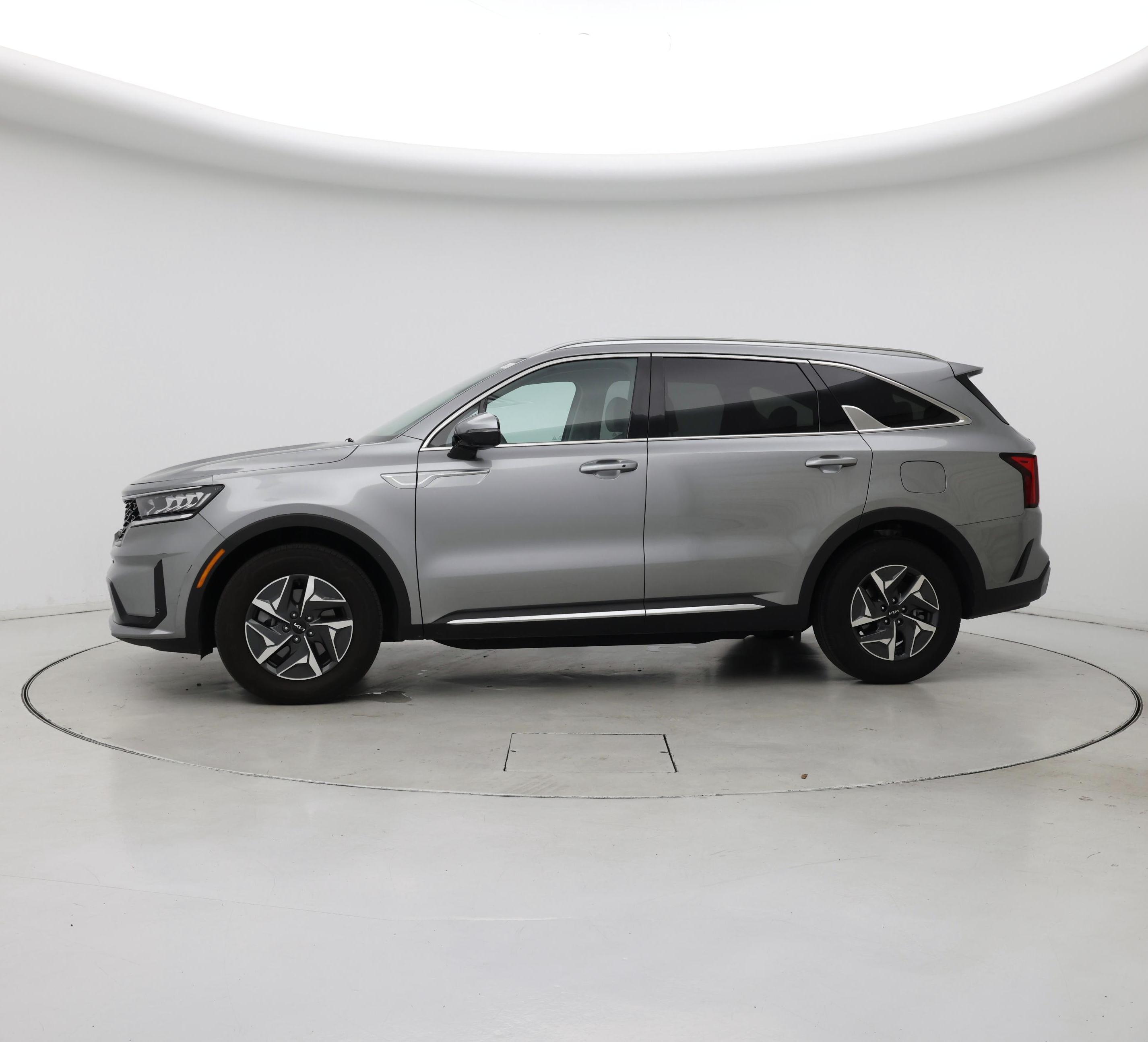 Thumbnail: 2023 Kia Sorento - 3