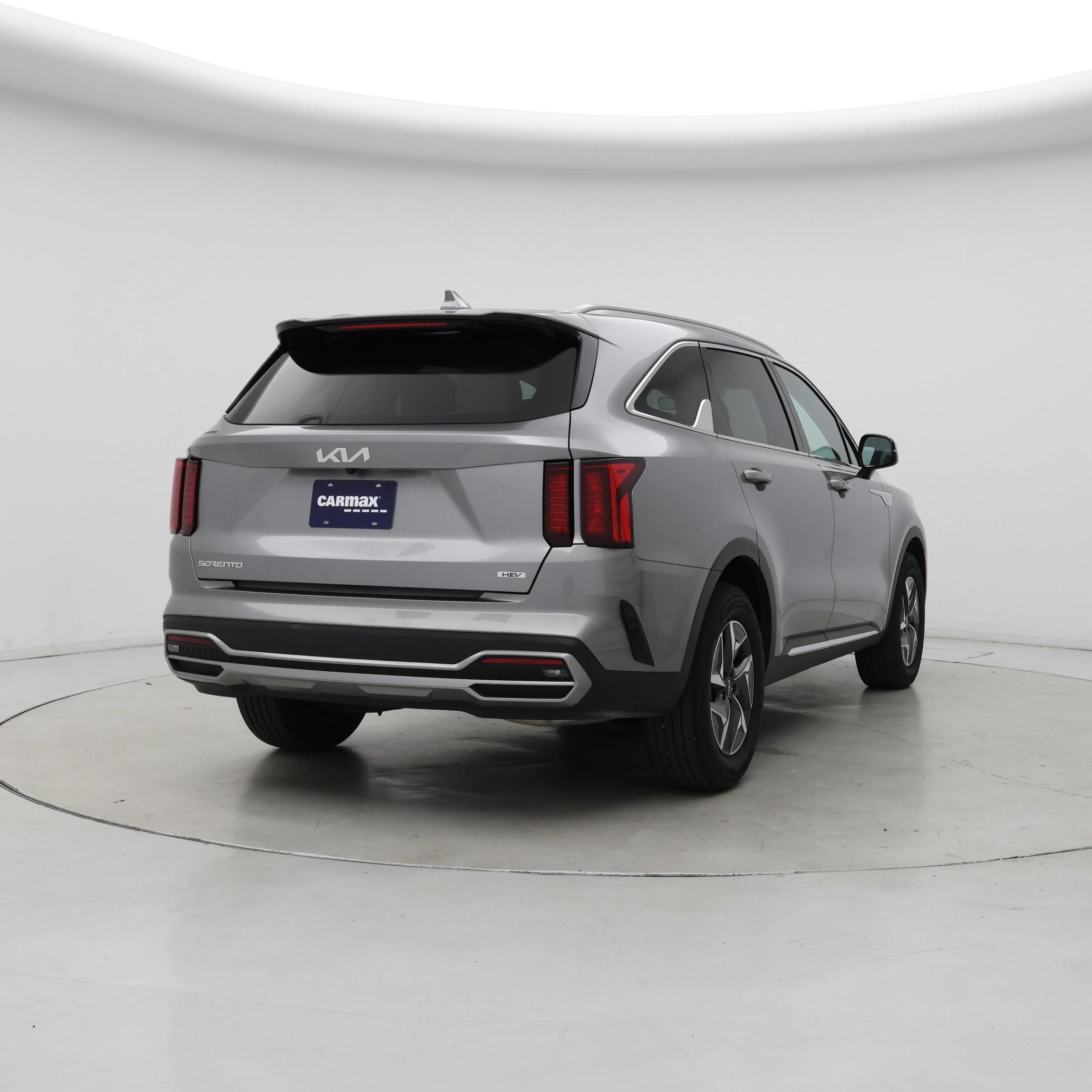 Thumbnail: 2023 Kia Sorento - 8