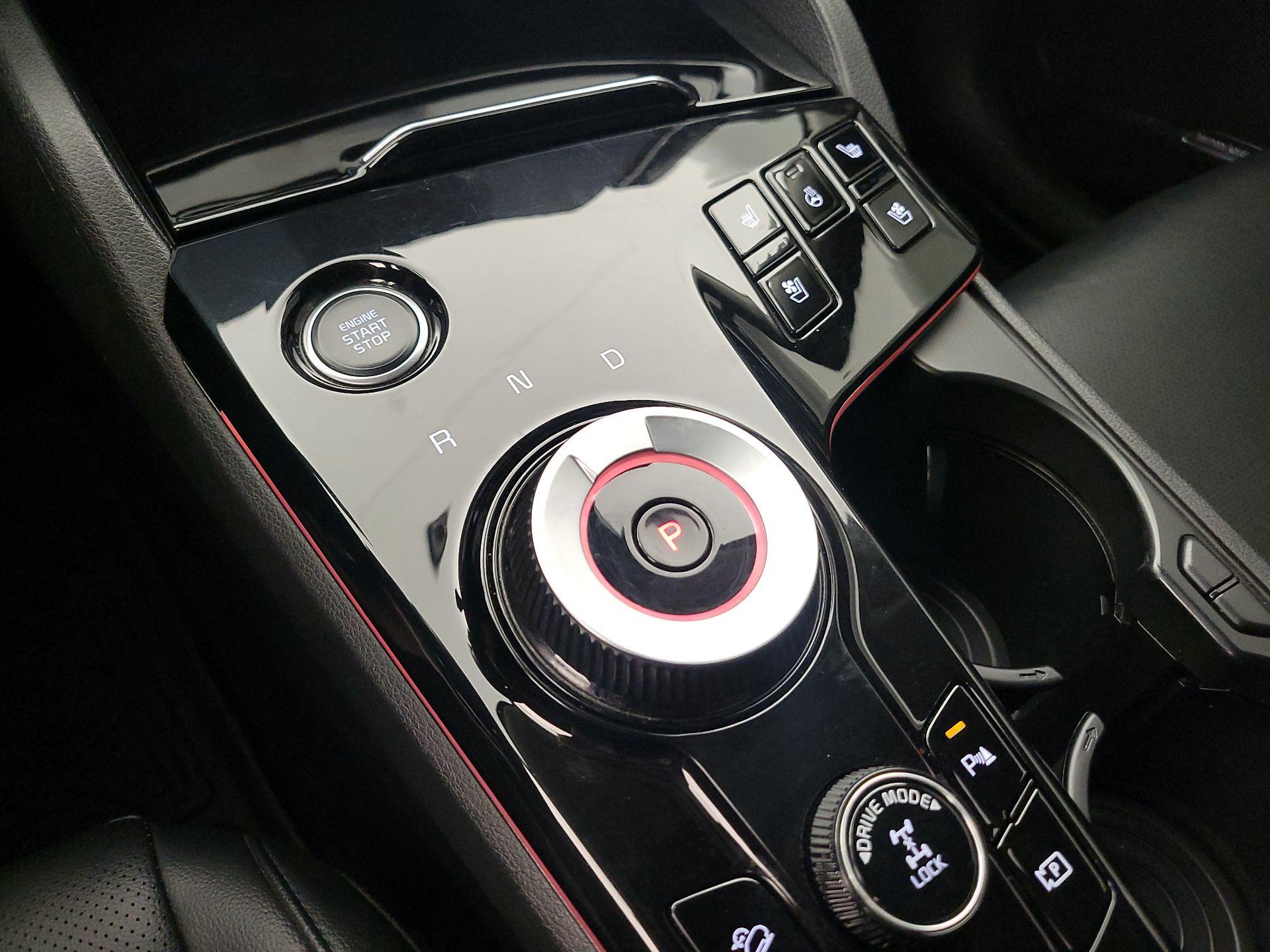 Thumbnail: 2023 Kia Sportage - 18