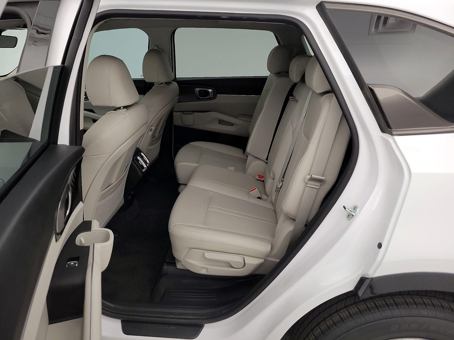 Thumbnail: 2022 Kia Sorento - 20