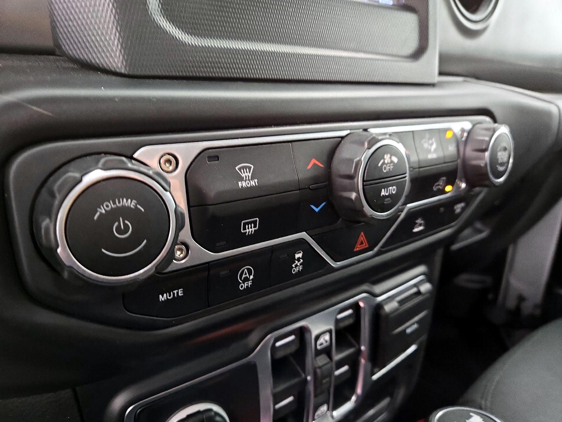 Thumbnail: 2021 Jeep Wrangler - 16