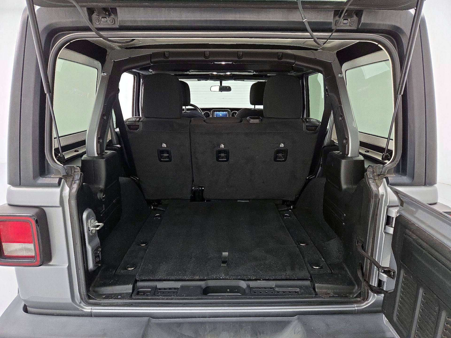 Thumbnail: 2021 Jeep Wrangler - 20