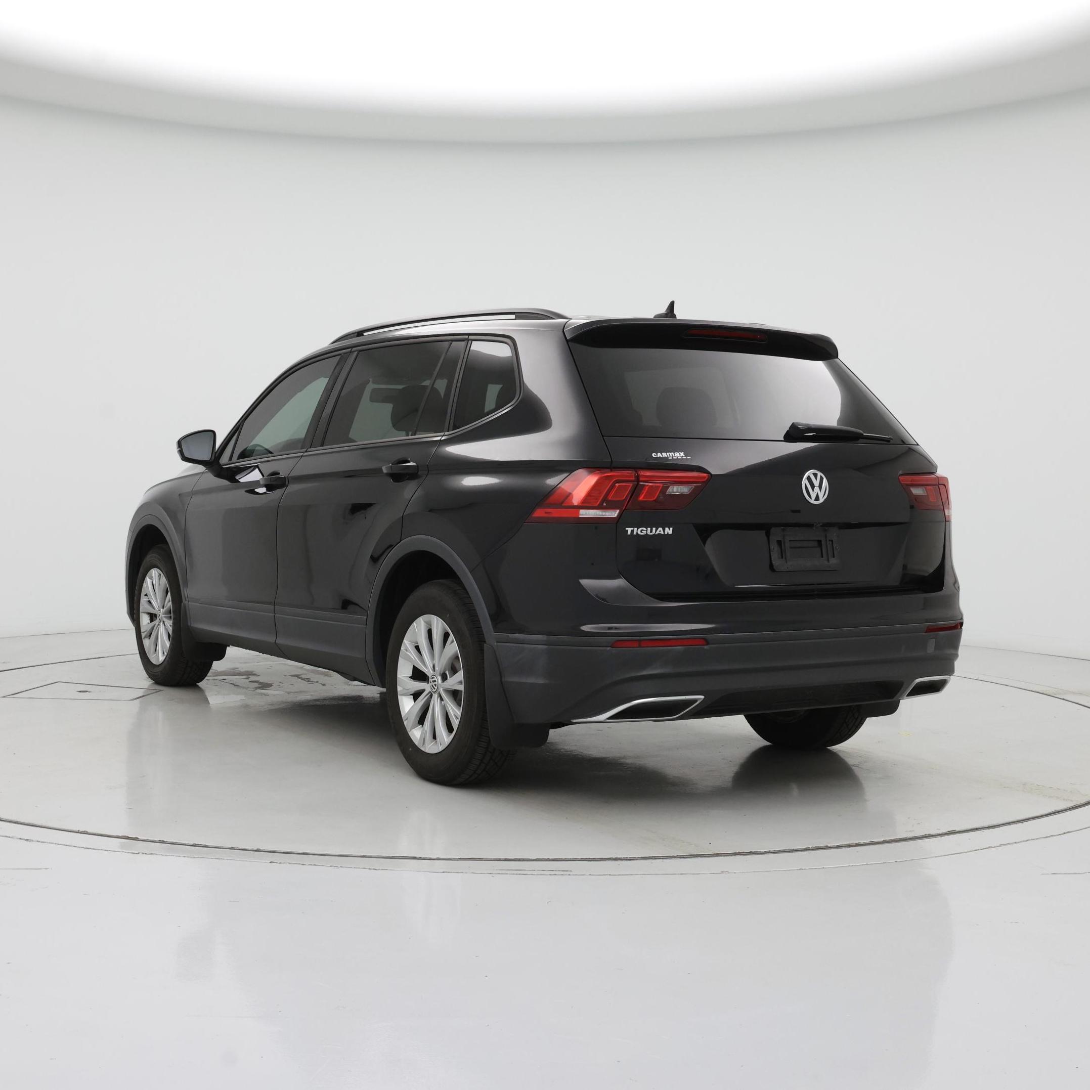 Thumbnail: 2020 Volkswagen Tiguan - 2