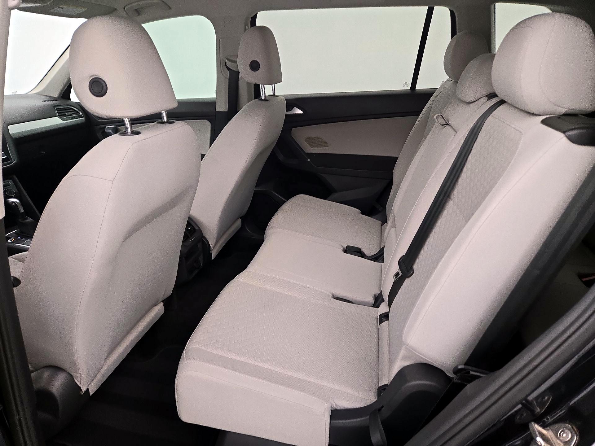 Thumbnail: 2020 Volkswagen Tiguan - 19