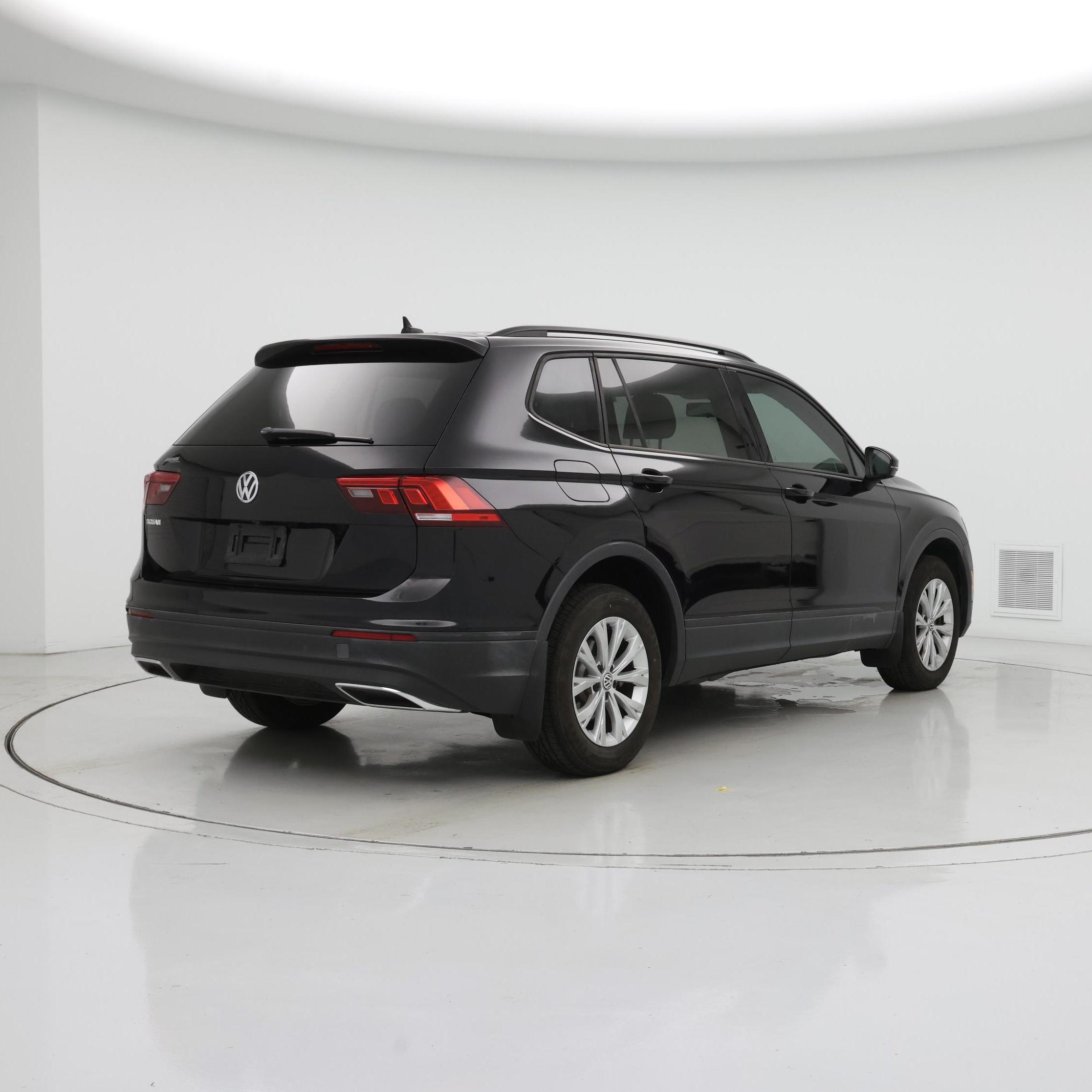 Thumbnail: 2020 Volkswagen Tiguan - 8