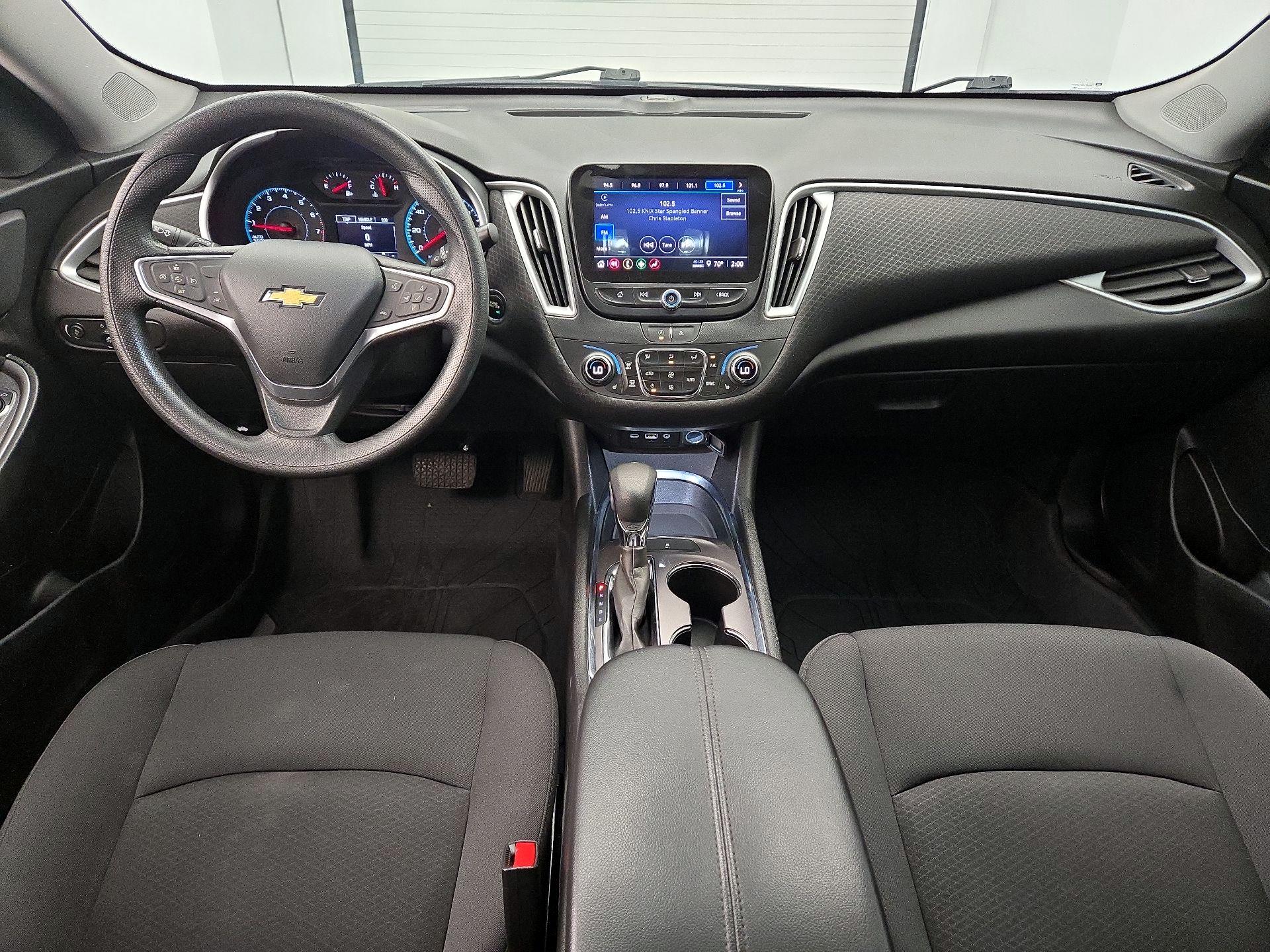 Thumbnail: 2023 Chevrolet Malibu - 9