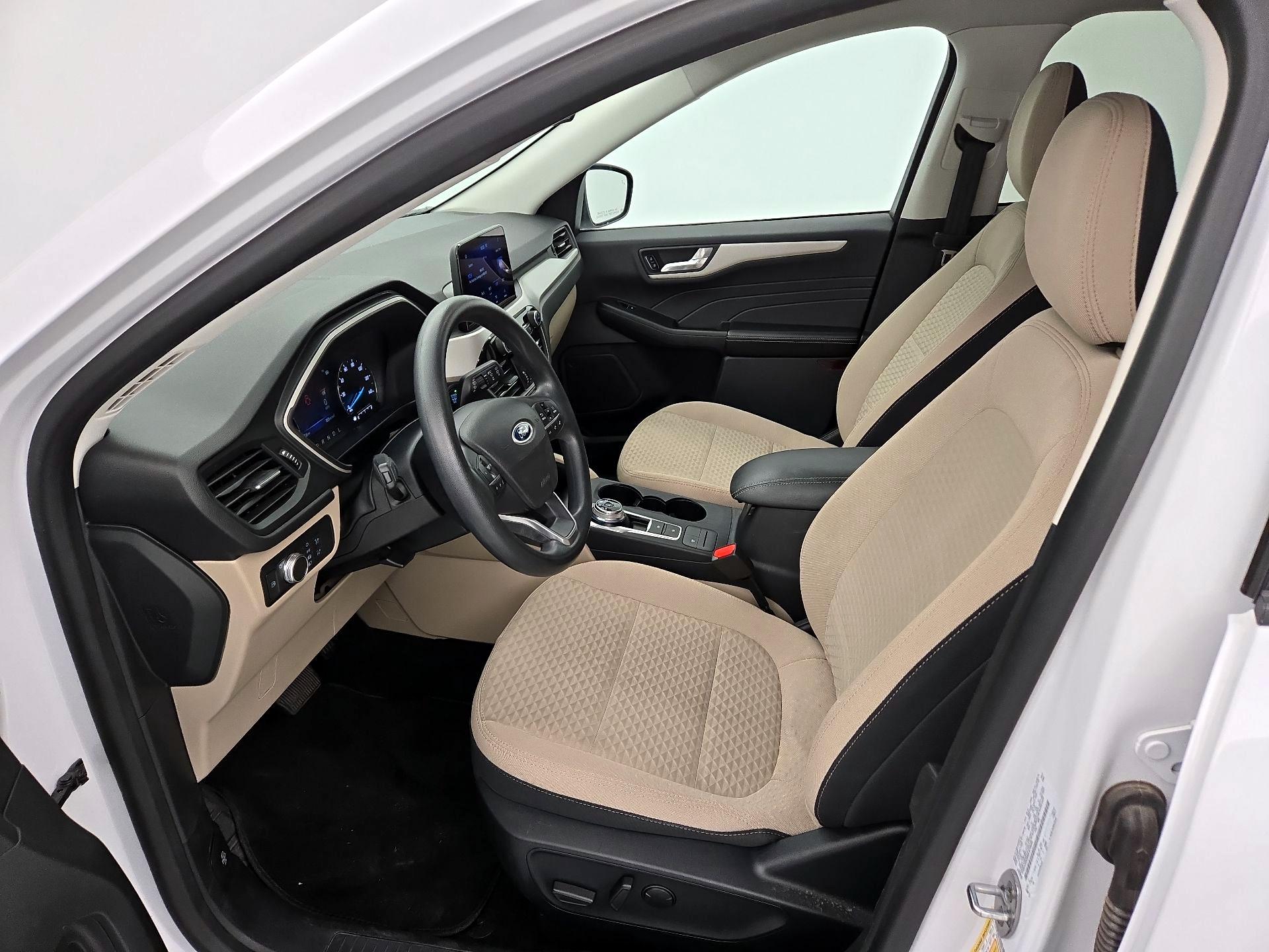 Thumbnail: 2021 Ford Escape - 11