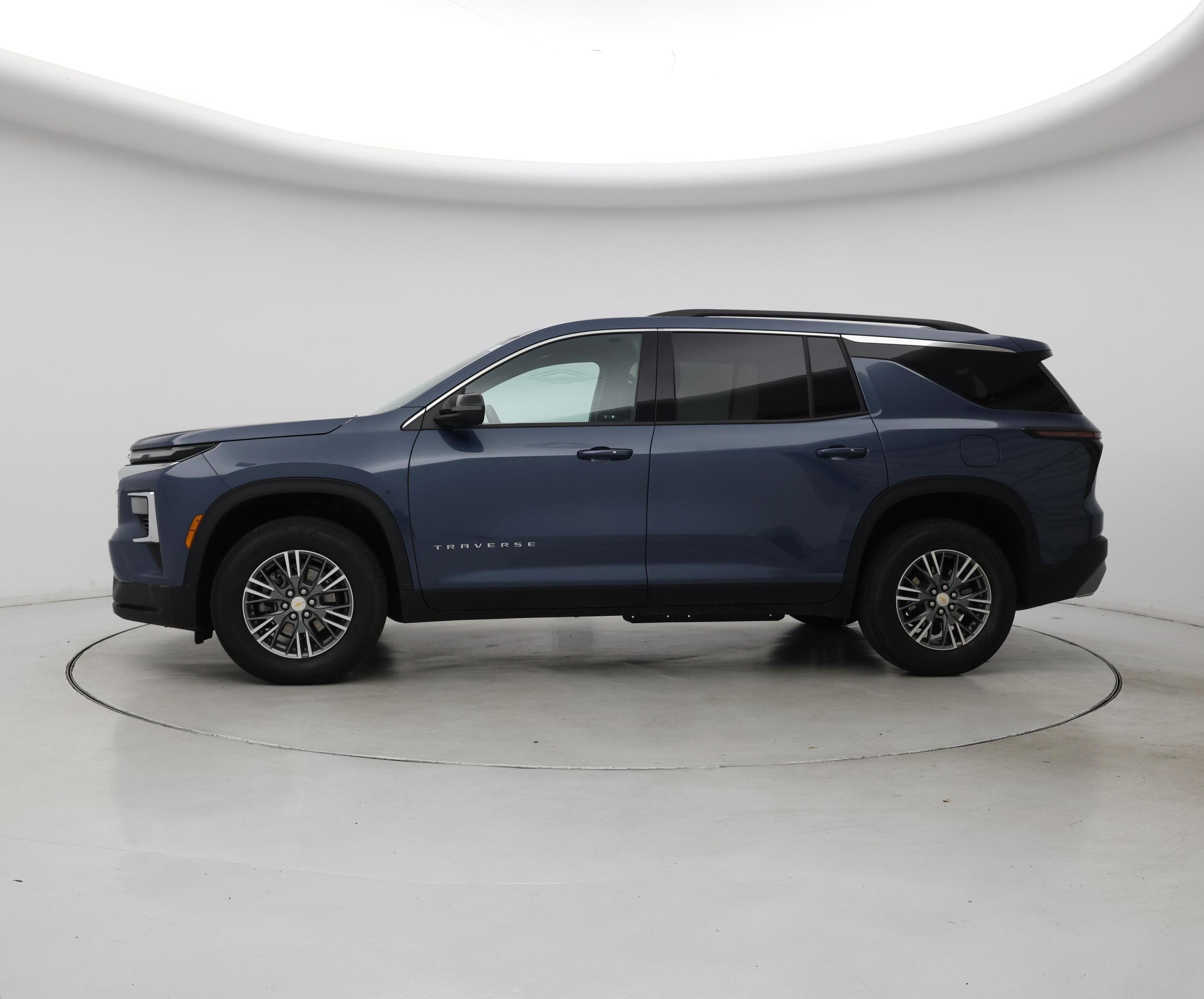 Thumbnail: 2025 Chevrolet Traverse - 3