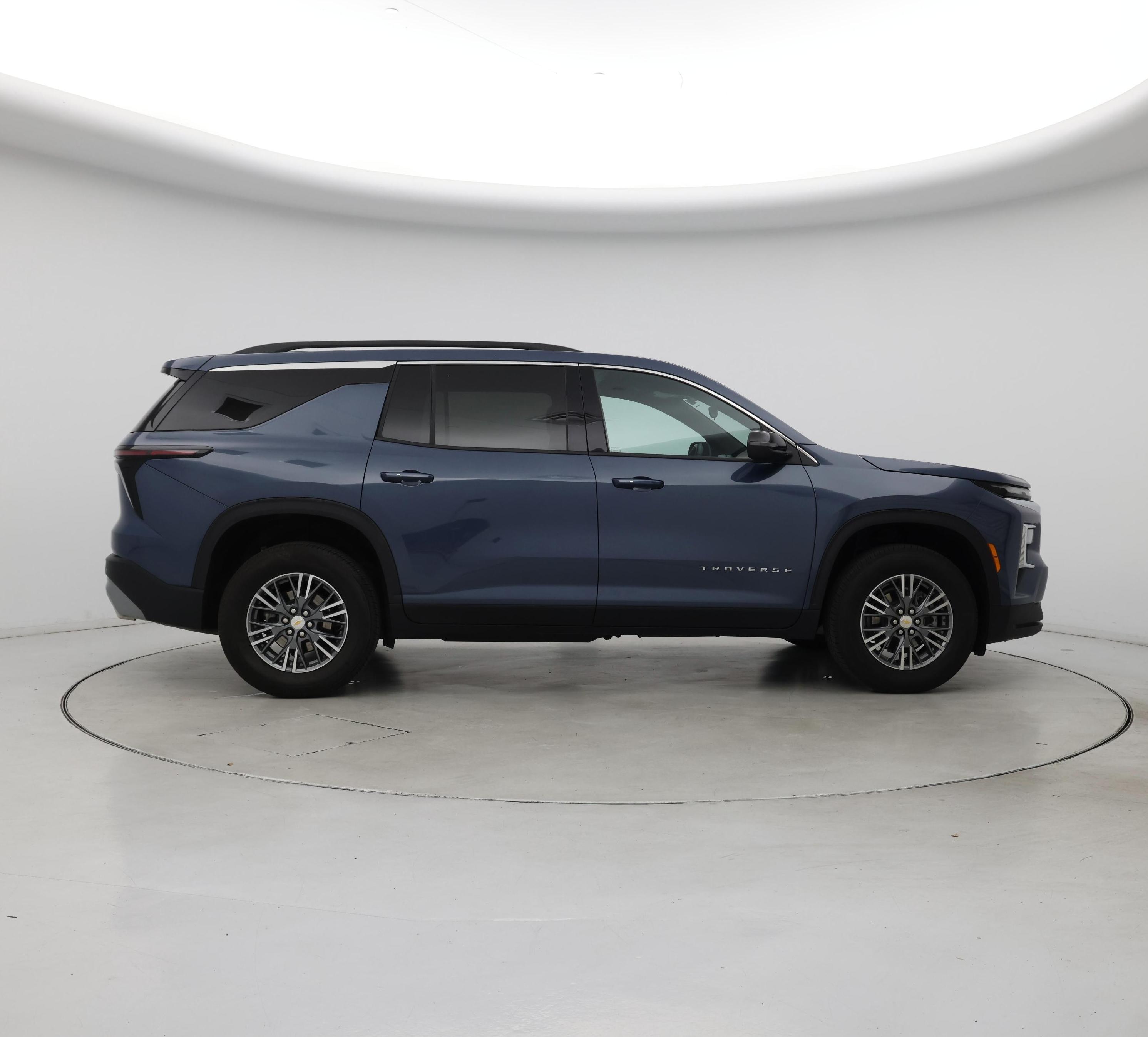 Thumbnail: 2025 Chevrolet Traverse - 7