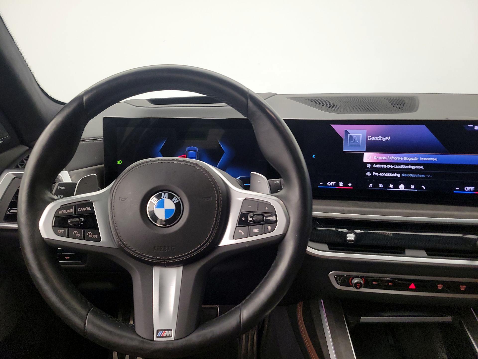 Thumbnail: 2024 BMW X7 - 10