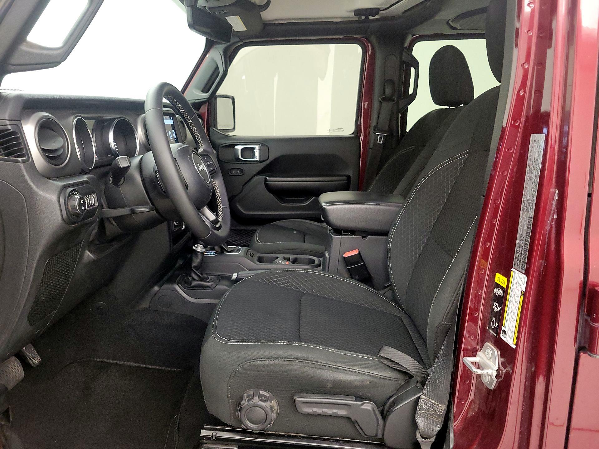 Thumbnail: 2021 Jeep Gladiator - 11
