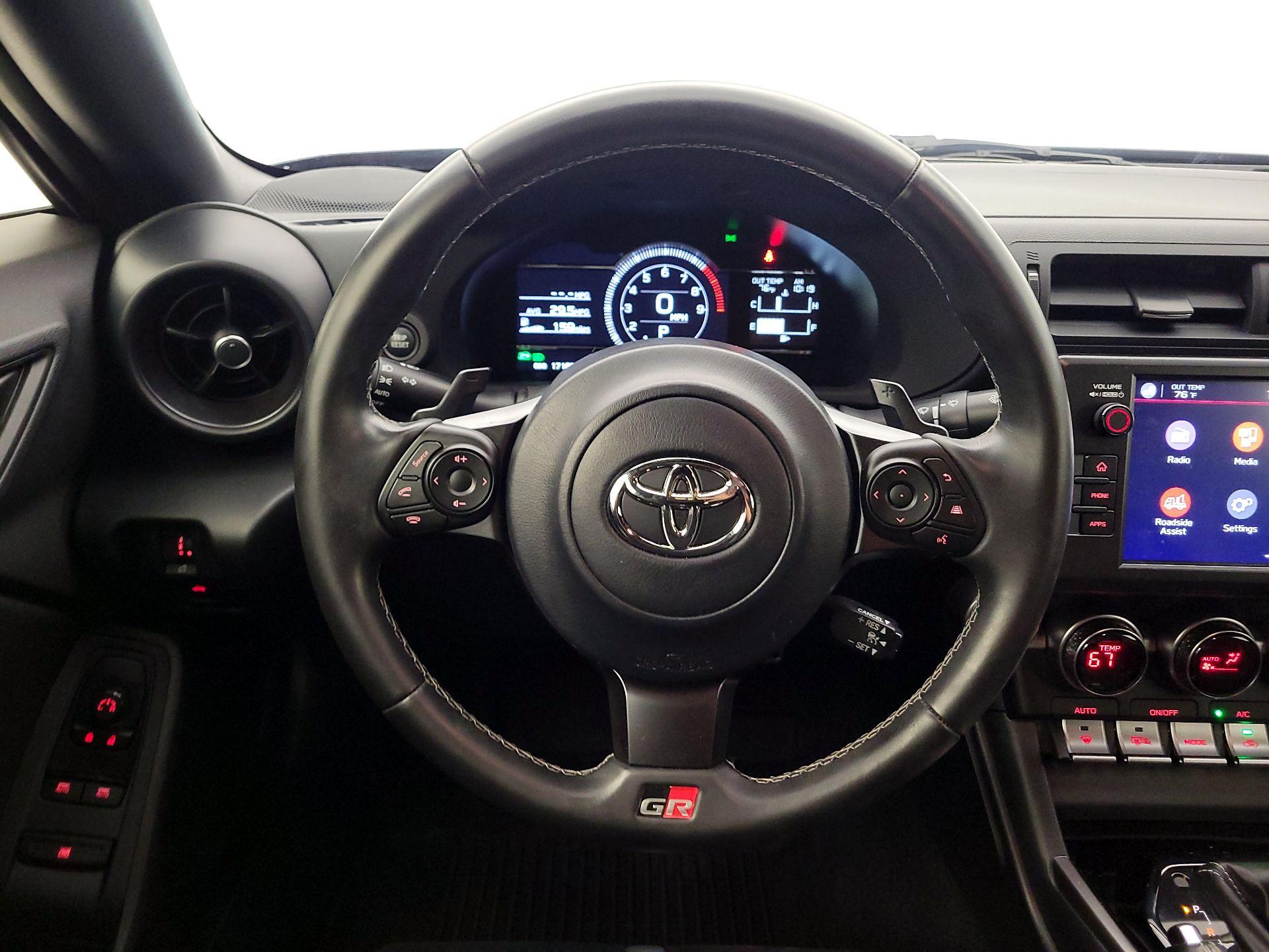 Thumbnail: 2023 Toyota GR86 - 10
