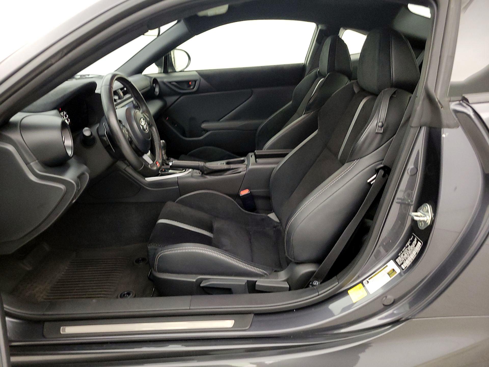 Thumbnail: 2023 Toyota GR86 - 11