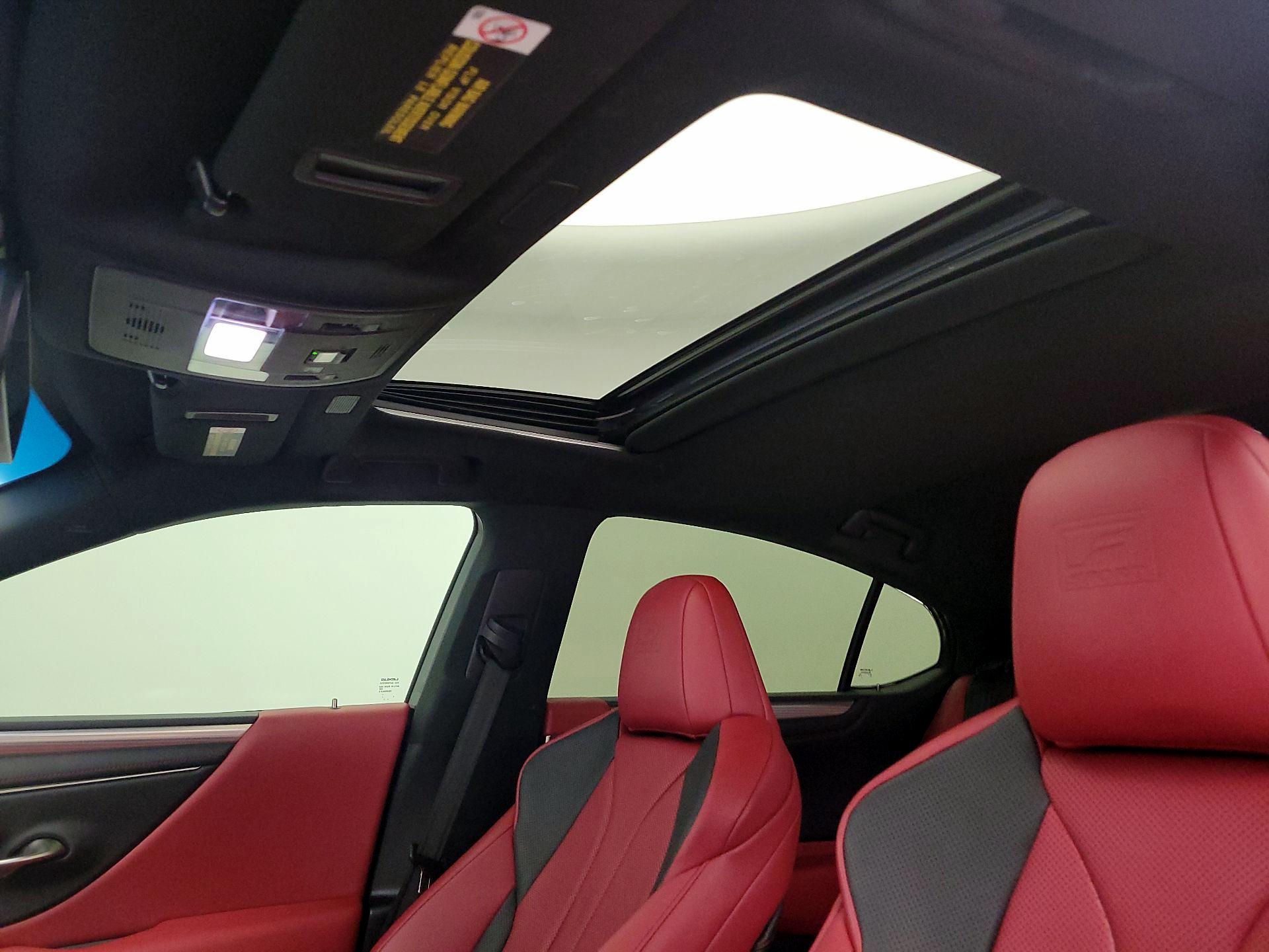 Thumbnail: 2019 Lexus ES - 20