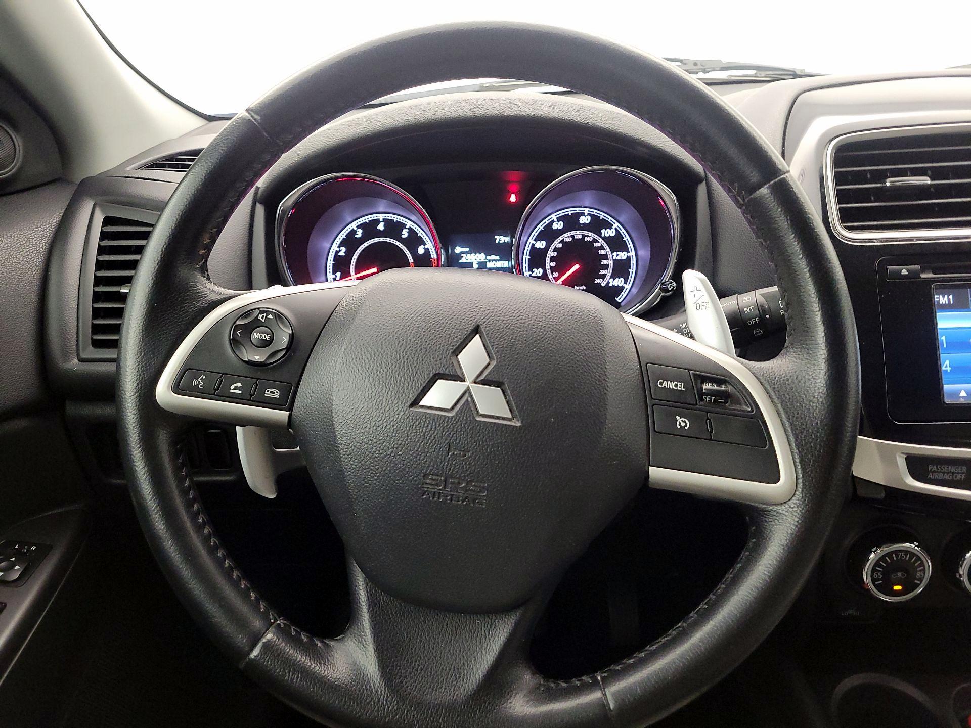 Thumbnail: 2015 Mitsubishi Outlander Sport - 10
