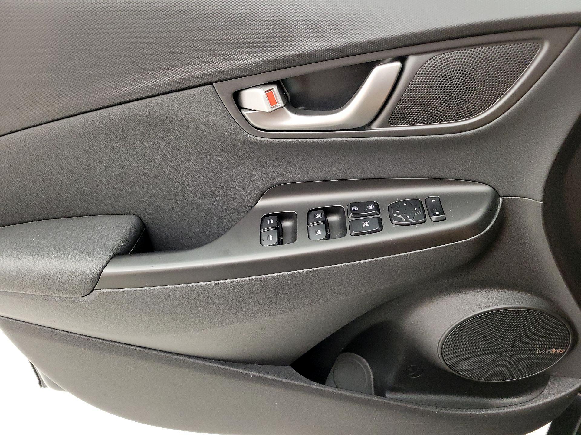Thumbnail: 2020 Hyundai Kona - 12