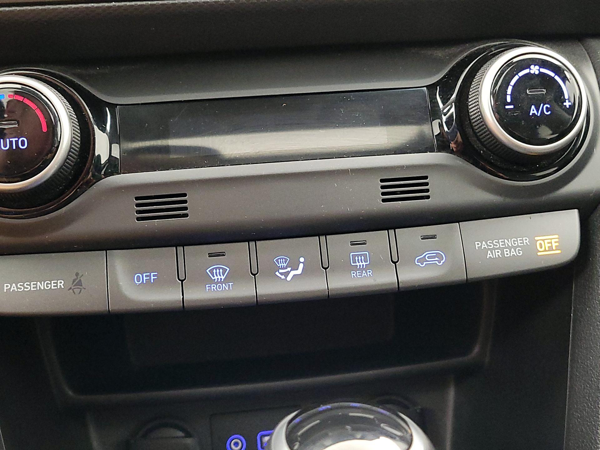 Thumbnail: 2020 Hyundai Kona - 16