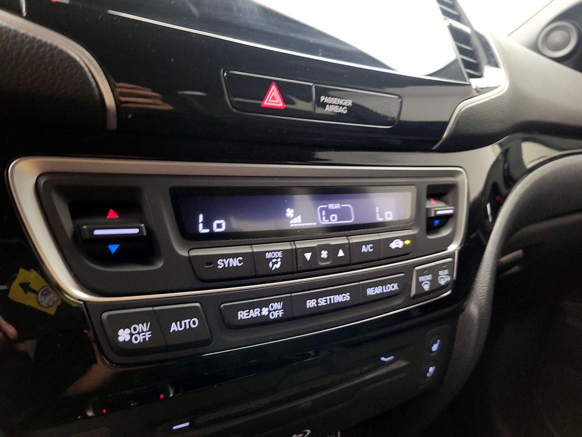 Thumbnail: 2022 Honda Pilot - 17
