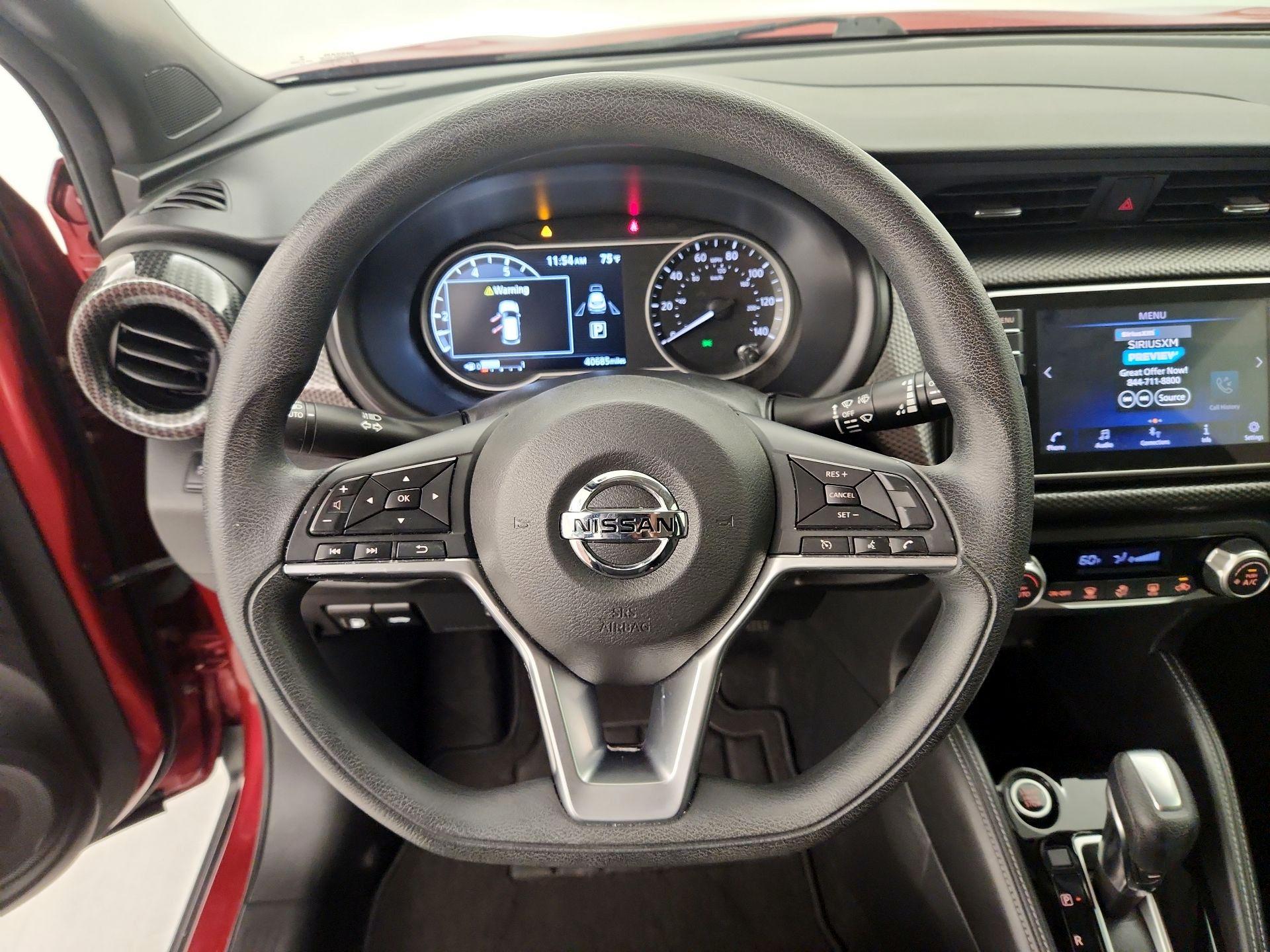 Thumbnail: 2018 Nissan Kicks - 10