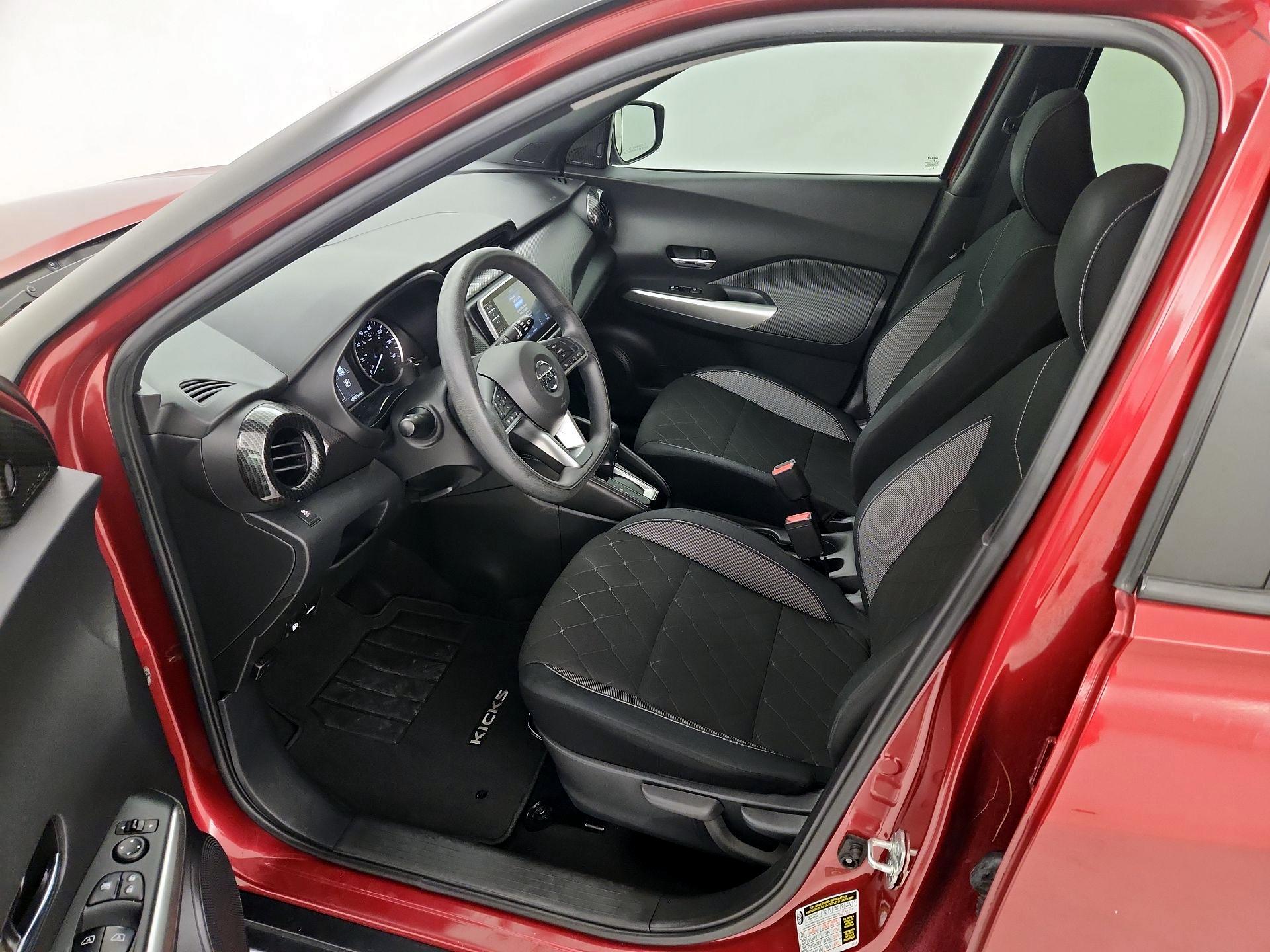 Thumbnail: 2018 Nissan Kicks - 11