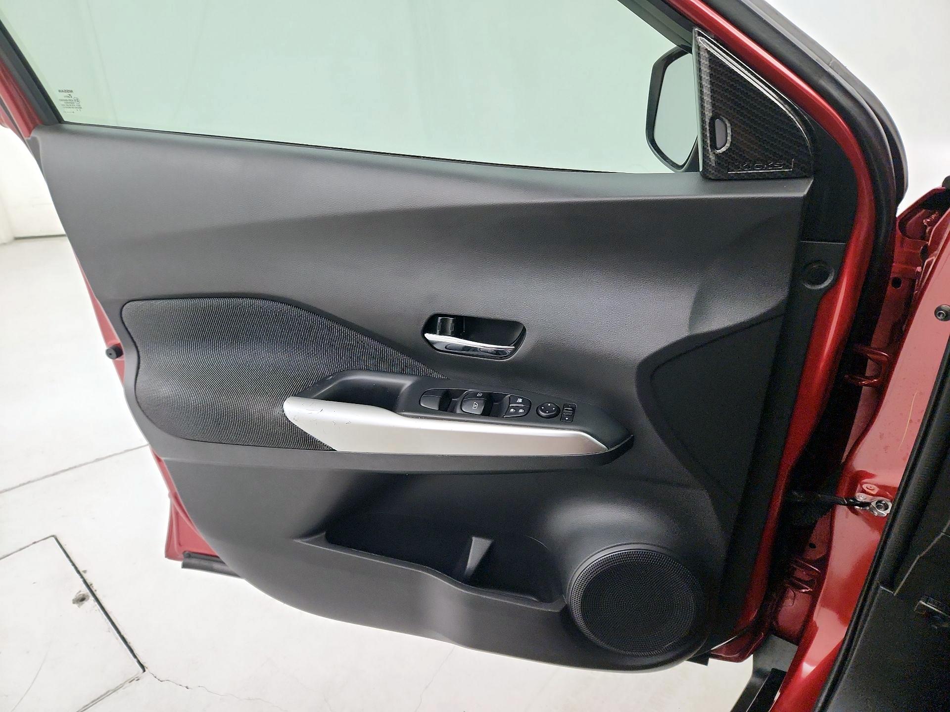 Thumbnail: 2018 Nissan Kicks - 12
