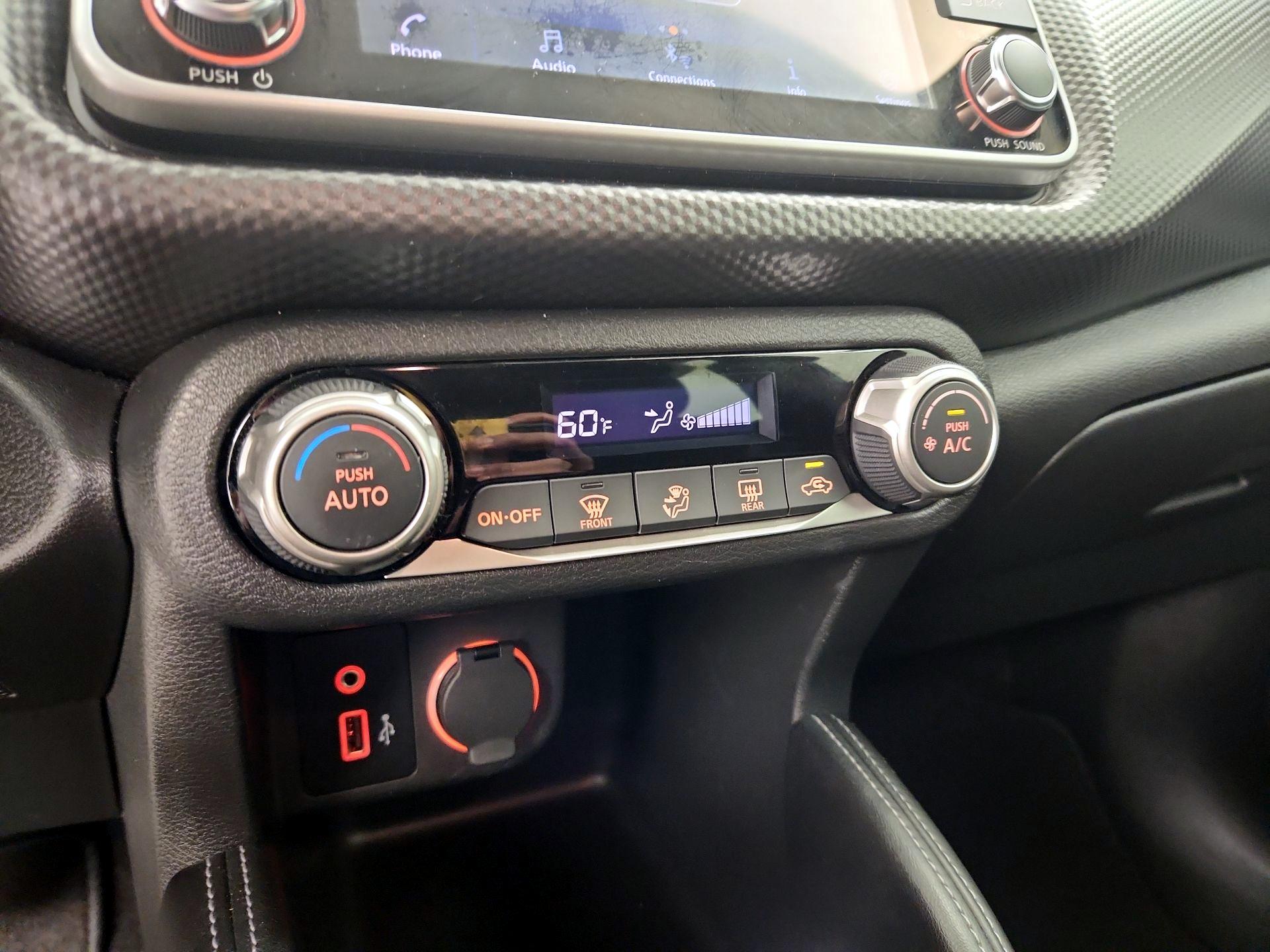 Thumbnail: 2018 Nissan Kicks - 16