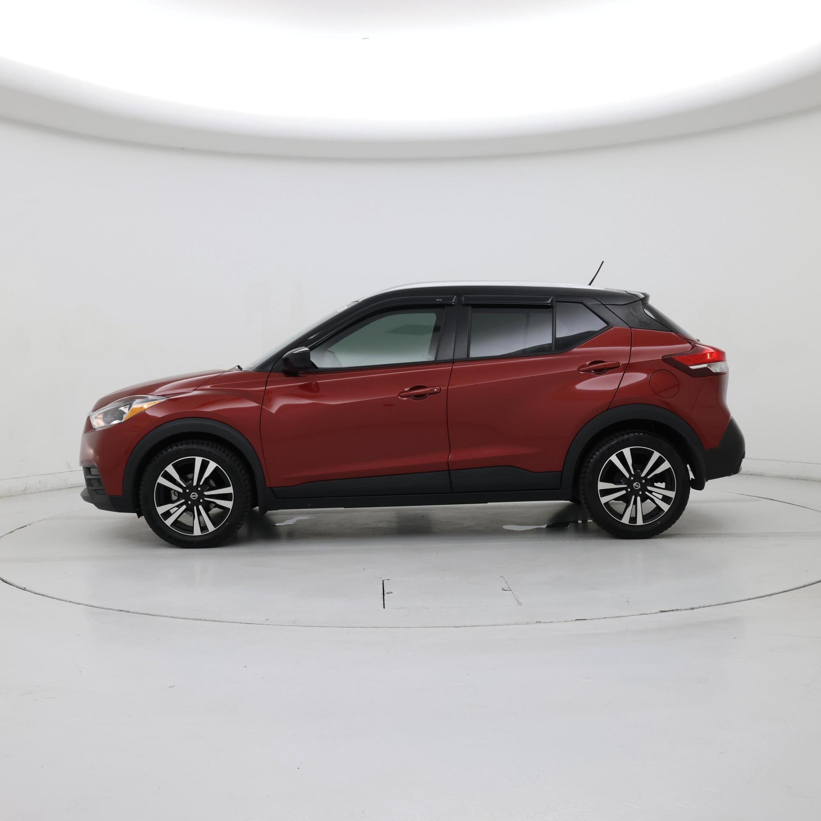 Thumbnail: 2018 Nissan Kicks - 3