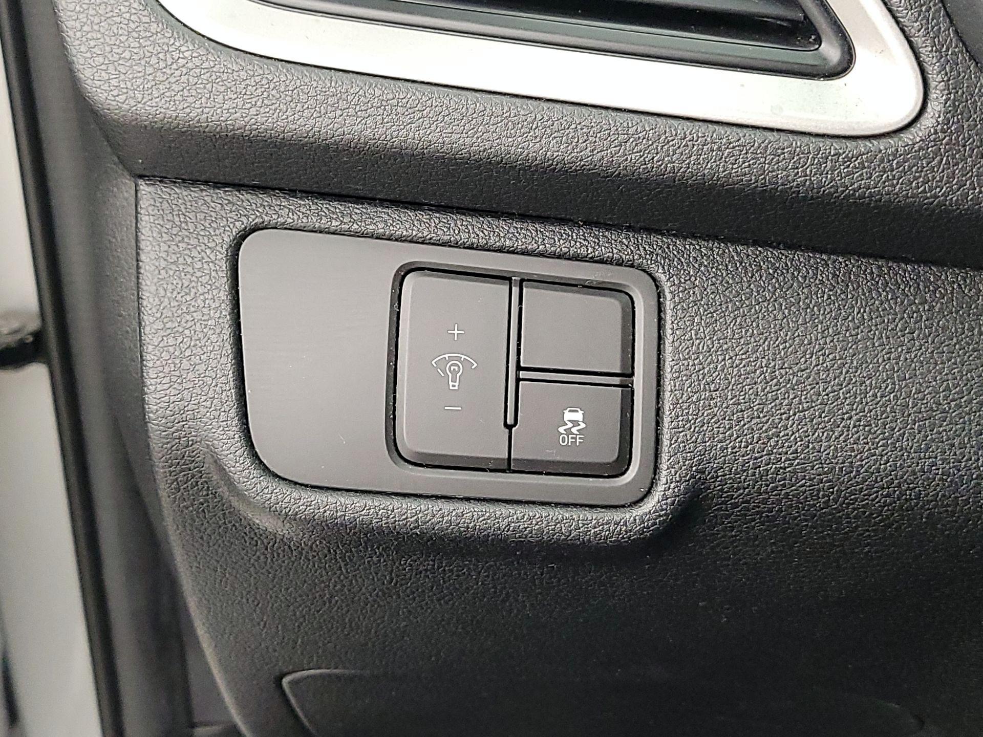 Thumbnail: 2019 Hyundai Accent - 13