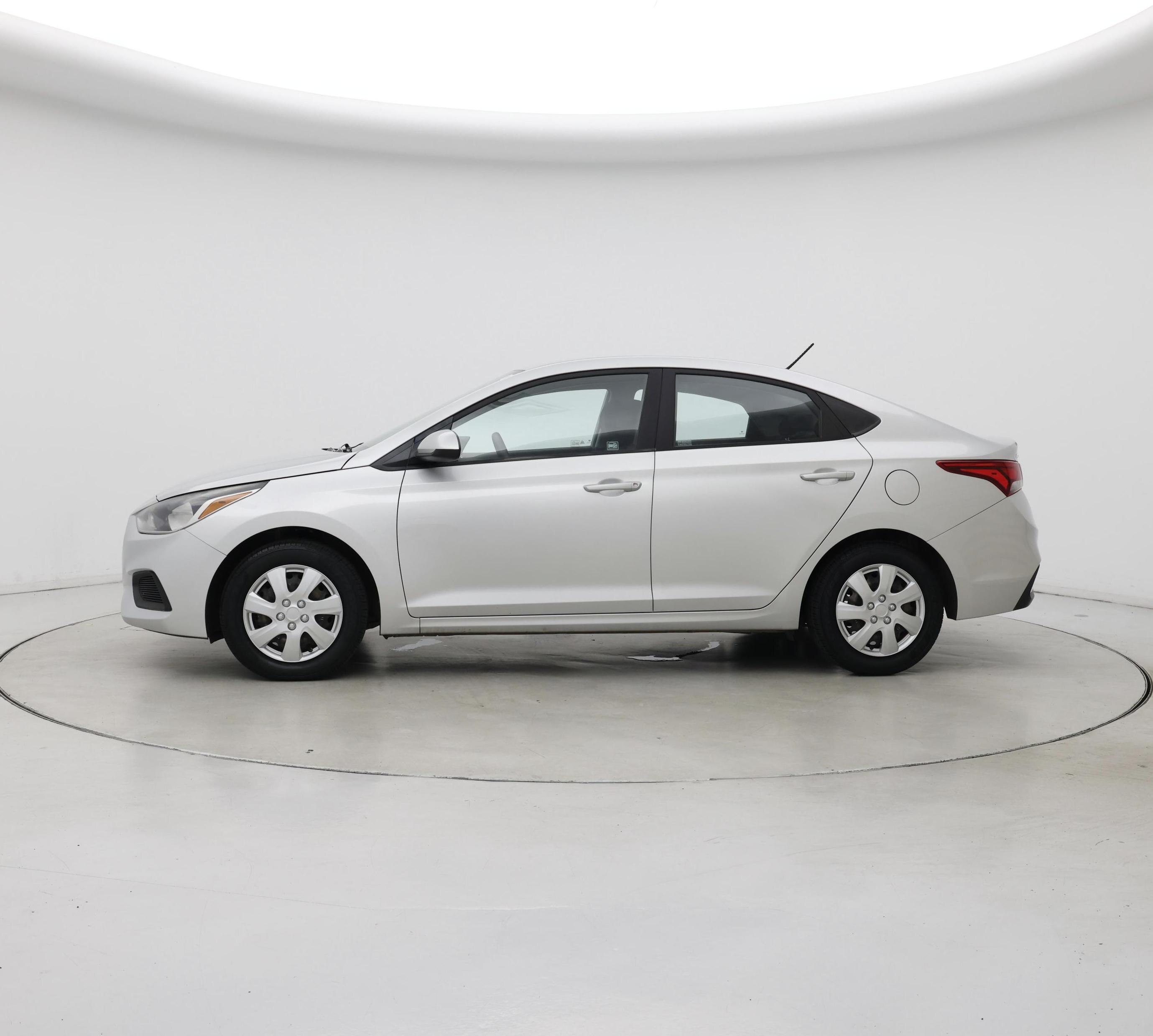 Thumbnail: 2019 Hyundai Accent - 3