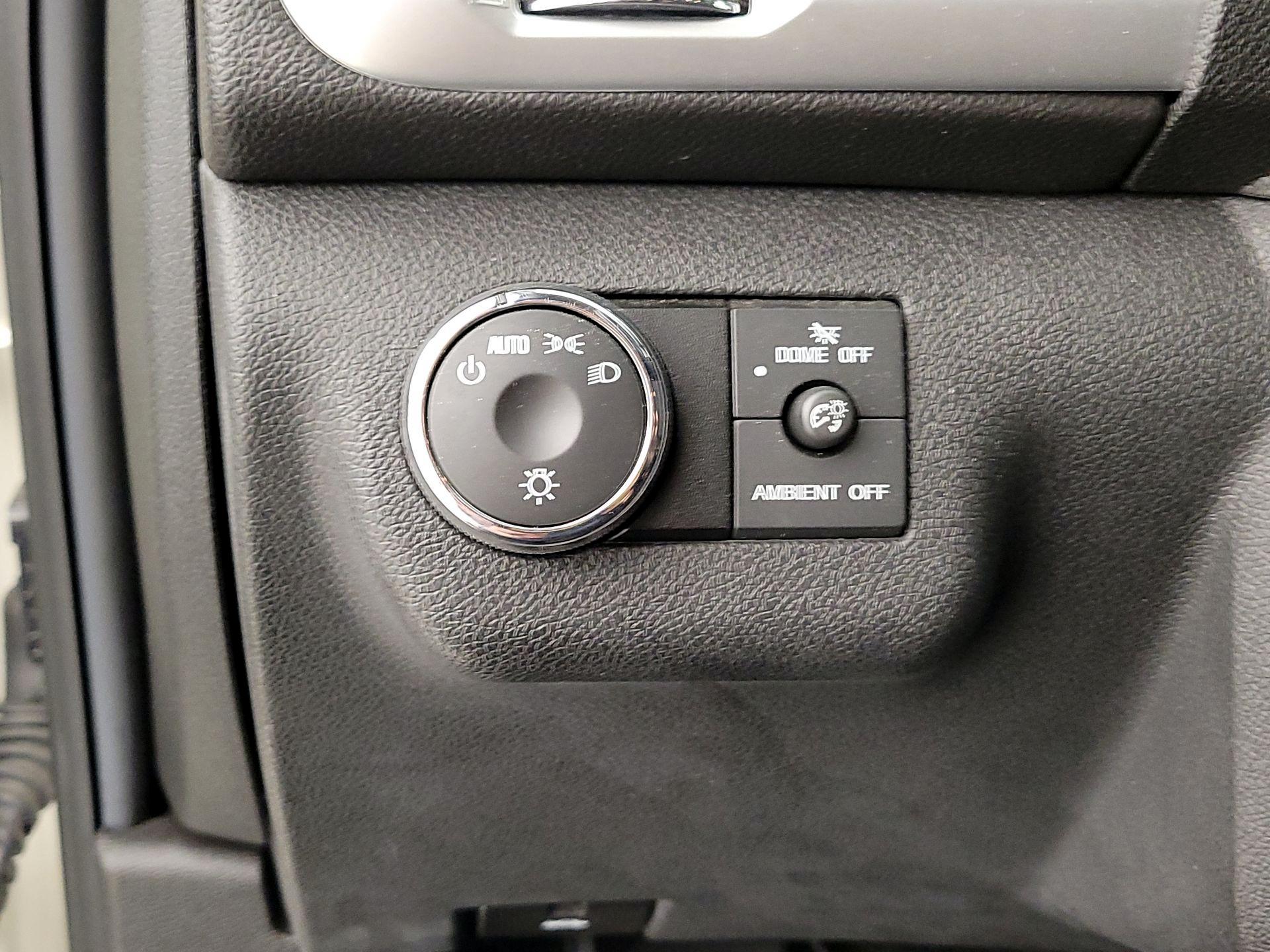 Thumbnail: 2015 GMC Acadia - 13