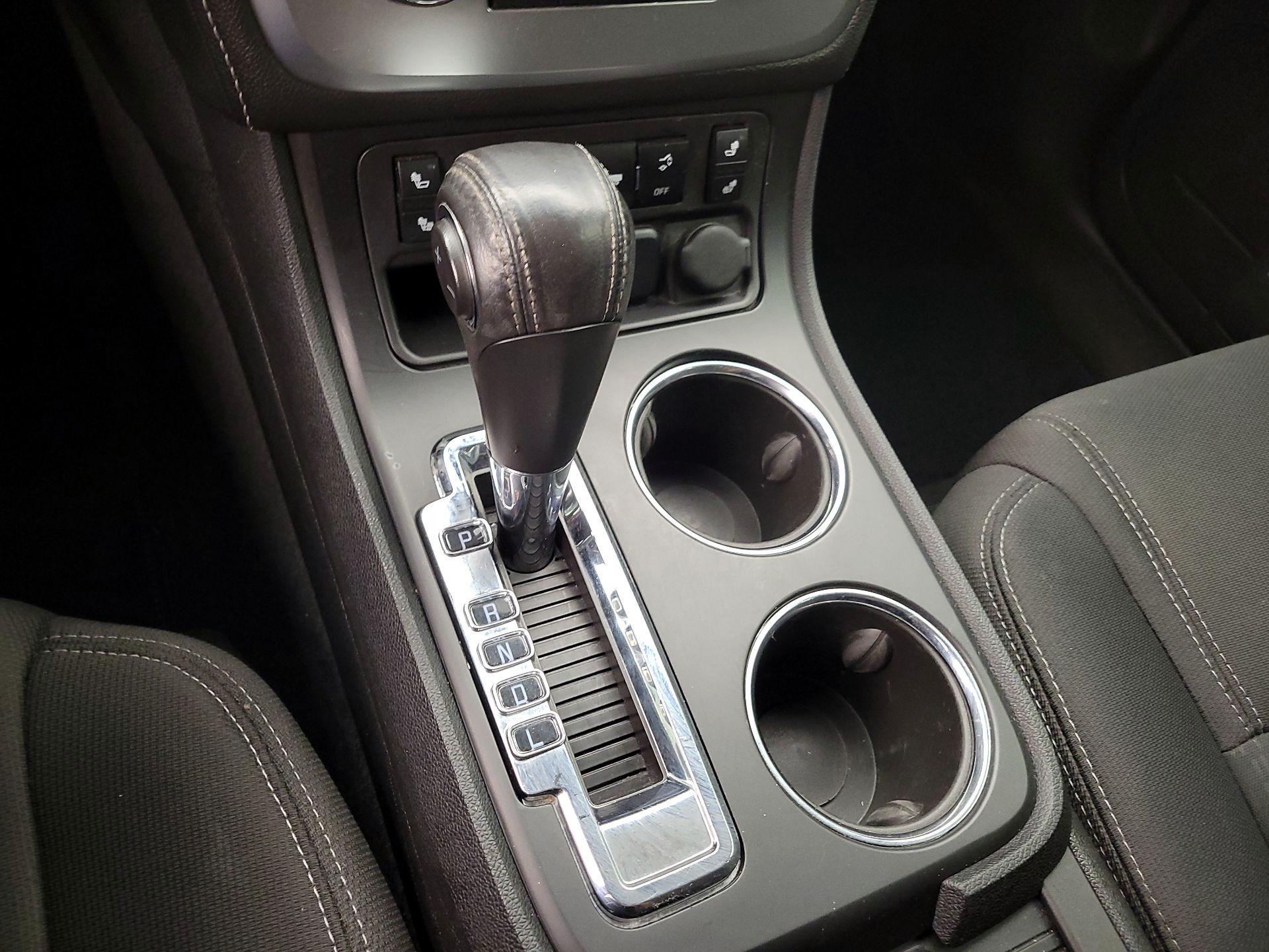 Thumbnail: 2015 GMC Acadia - 17