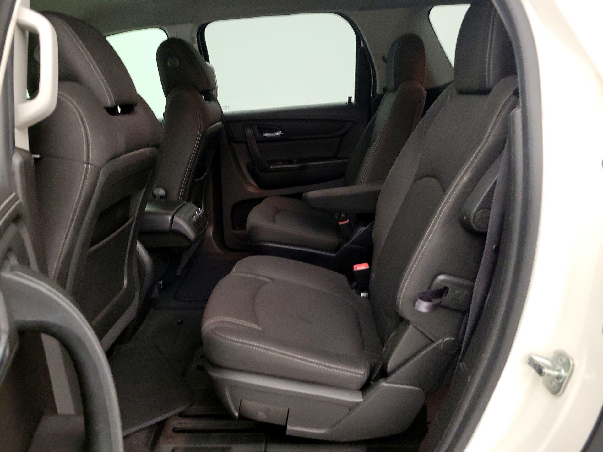 Thumbnail: 2015 GMC Acadia - 19