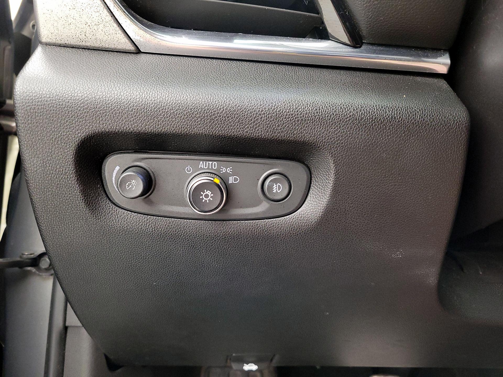 Thumbnail: 2019 Chevrolet Traverse - 13